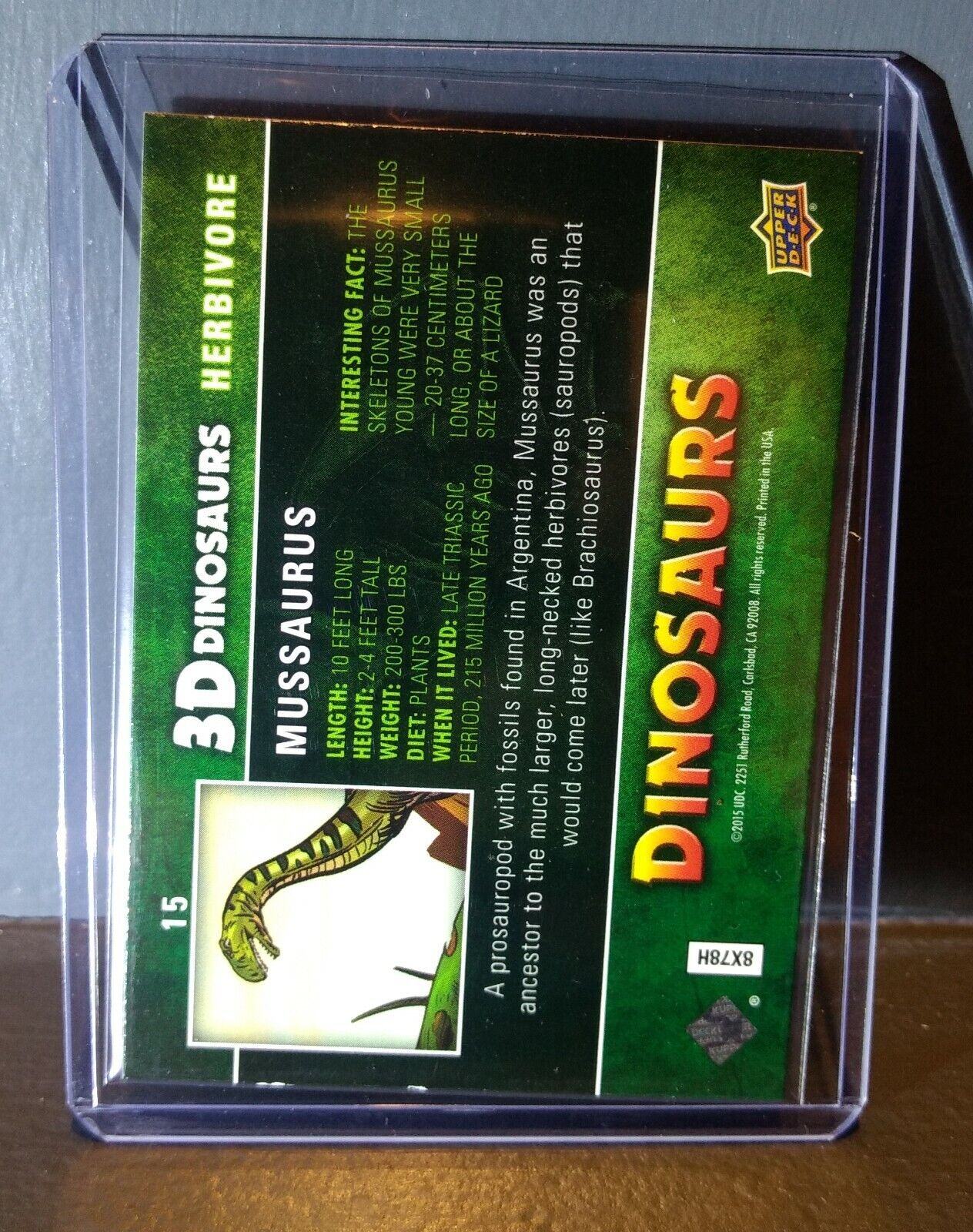 2015 Upper Deck Dinosaurs 3-D Lenticular Mussaurus #15 Trading Card