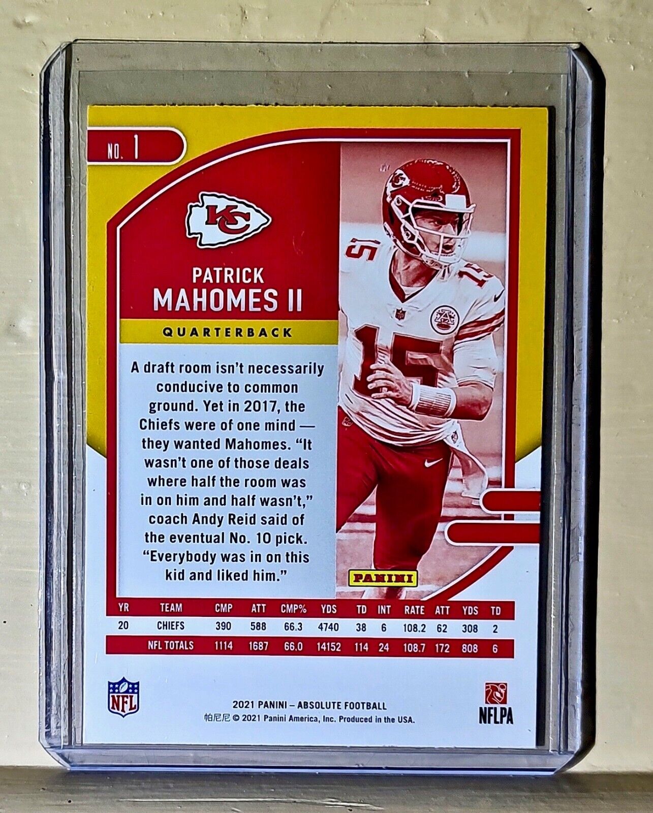 Patrick Mahomes II 2021 Panini NFL Absolute Football #1 Card