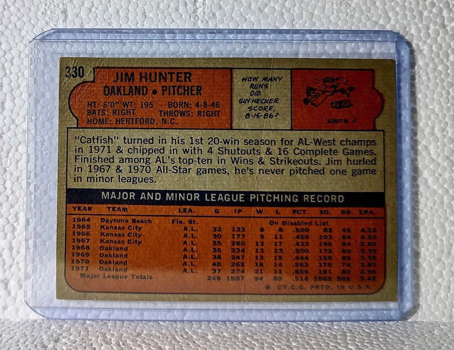 Jim Hunter 1972 Topps MLB #330 Baseball Card Oakland Athletics