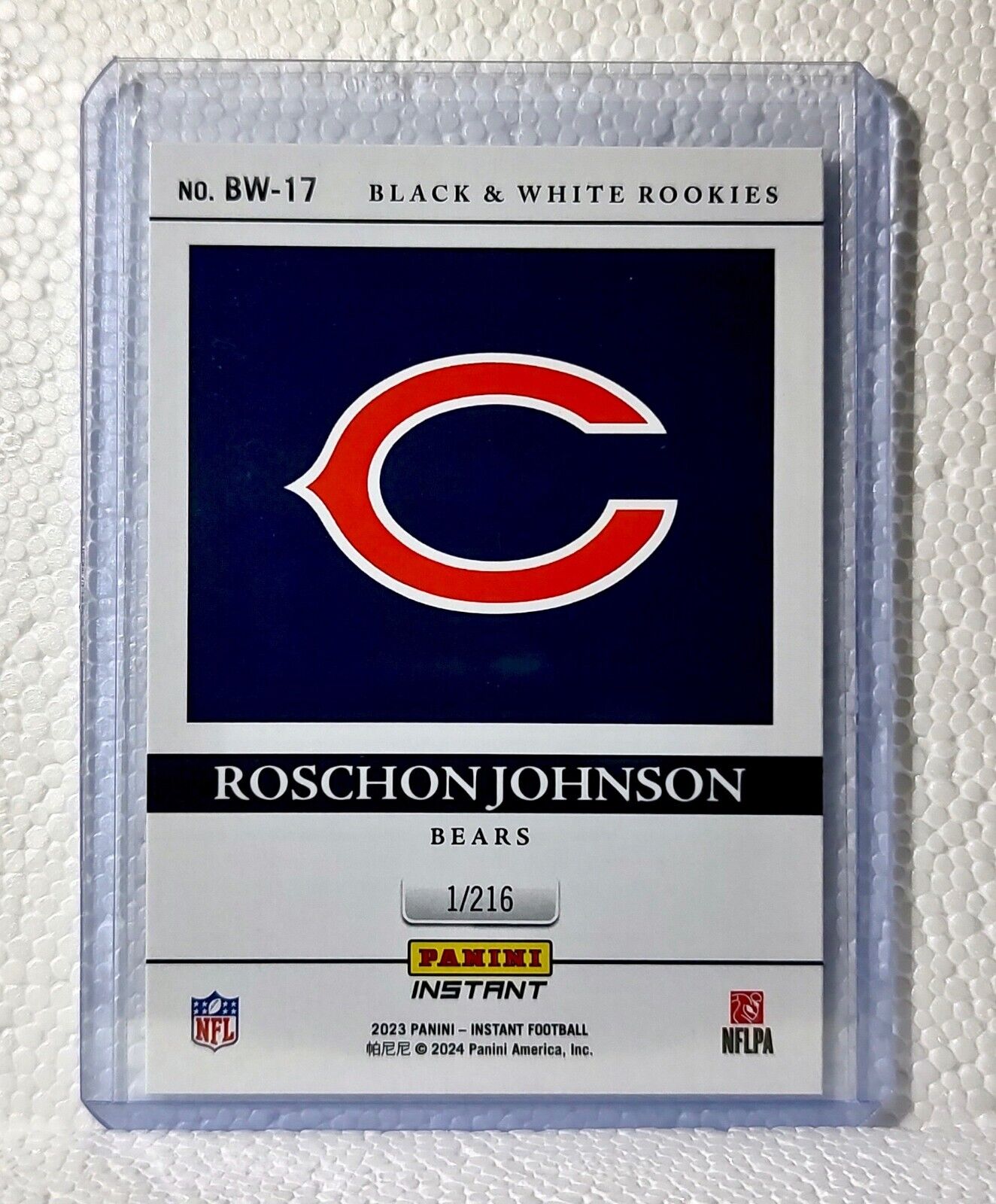 Roschon Johnson 2023 Panini NFL #17 Black & White Rookies Card Bears 1/216