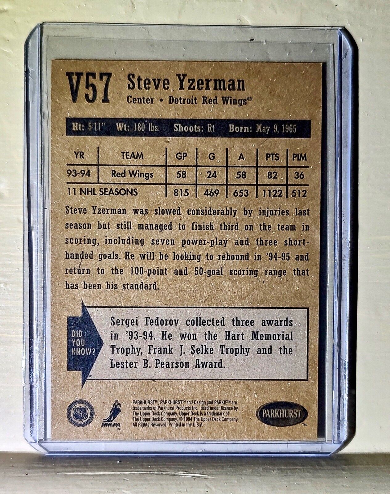 Steve Yzerman 1994 Upper Deck Parkhurst Vintage #V57 Hockey Card