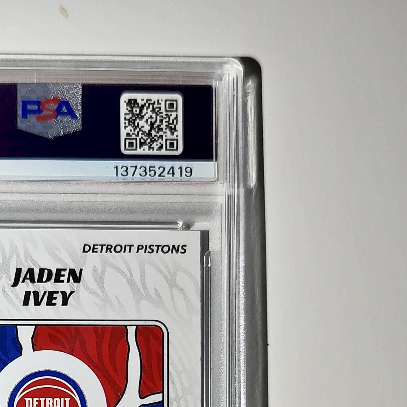 Jaden Ivey 2024-25 Panini NBA #17 Sticker 50/75 Purple Foil PSA 8 NM-MT
