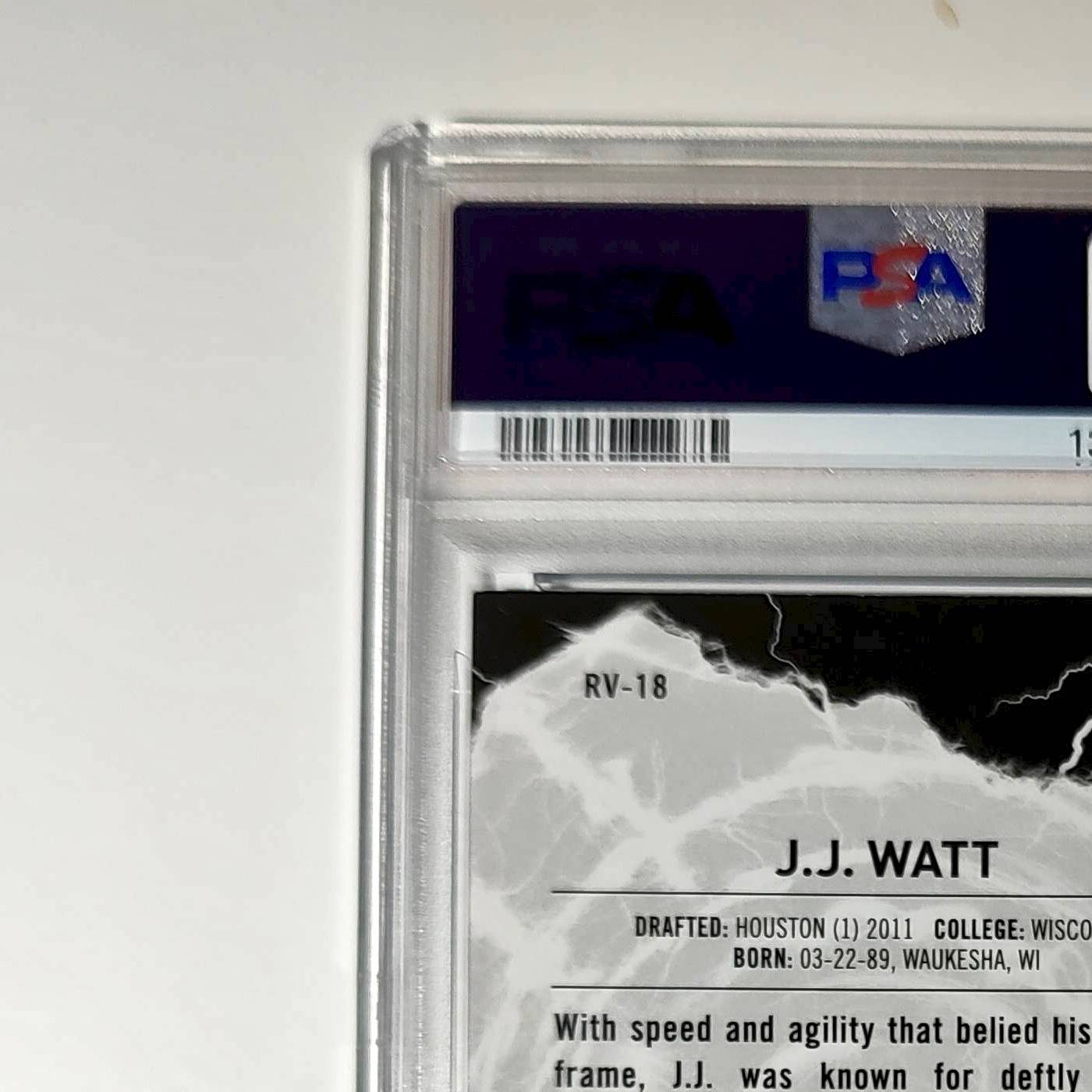J.J. Watt 2023 Topps Resurgence Voltaic Blue Wave Refractor #RV-18 32/75 PSA 10