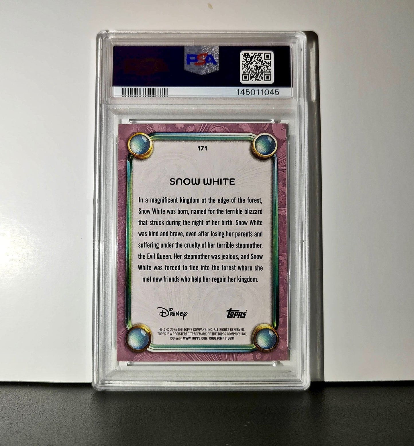 Snow White  2025 Topps Disney Cartoon Princess #171 Card PSA 9