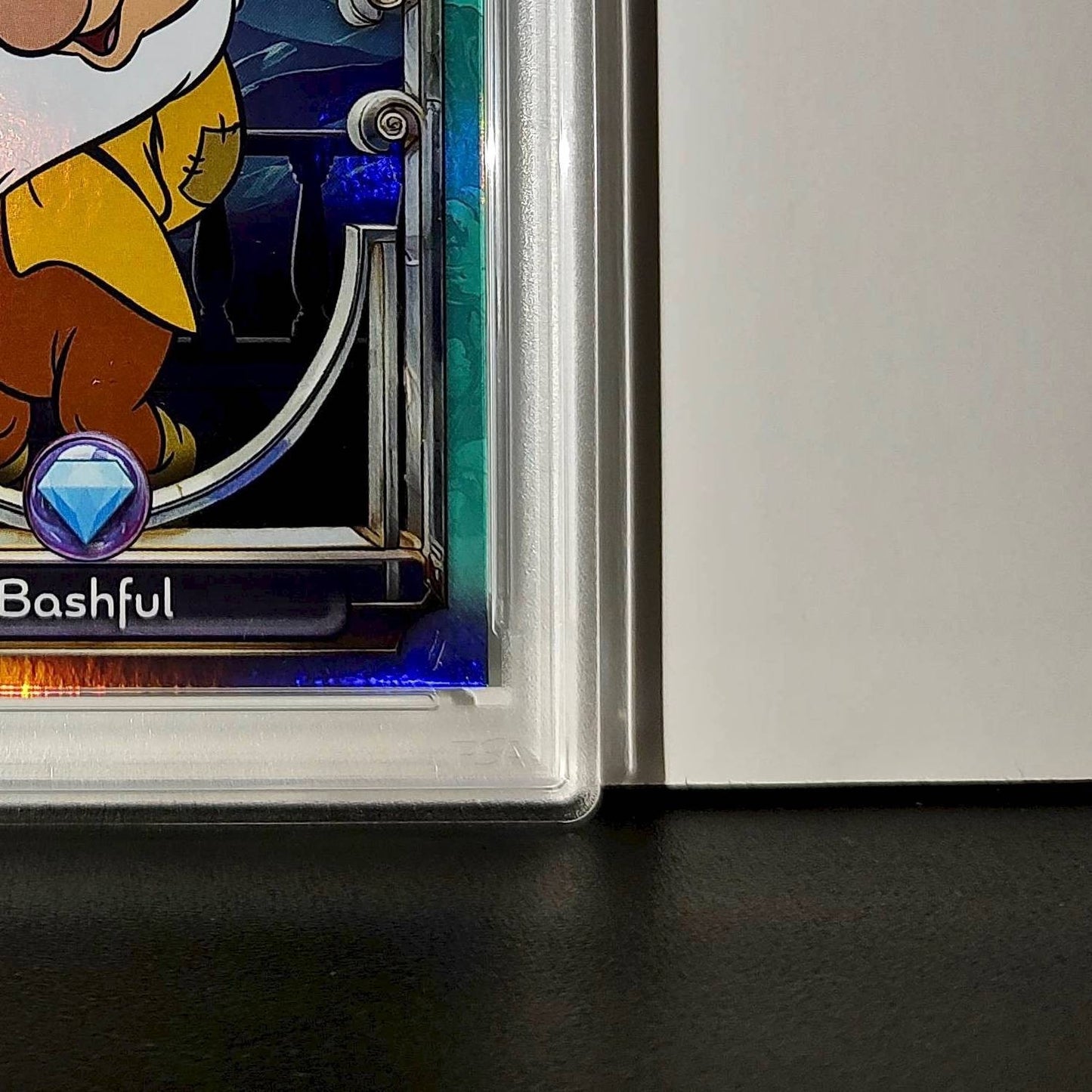 Bashful 2025 Topps Disney #105 Diamond Snow White and the Seven Dwarfs PSA 9