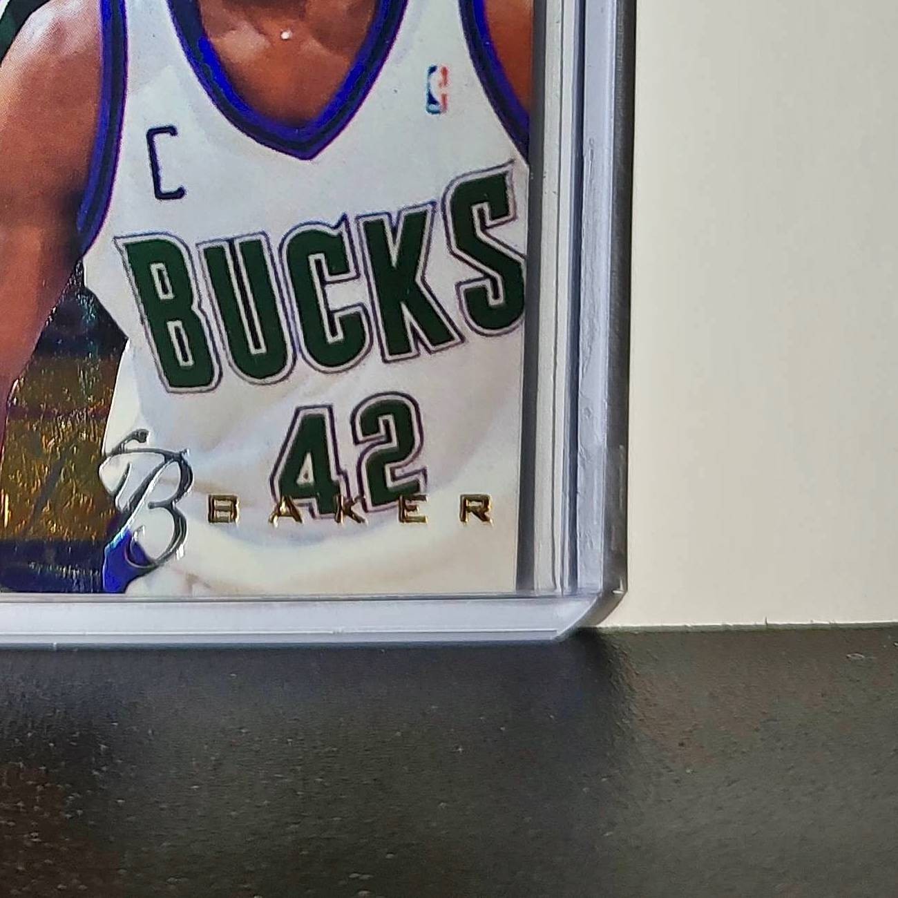 Vin Baker 1995-96 Flair NBA #74 Card Milwaukee Bucks