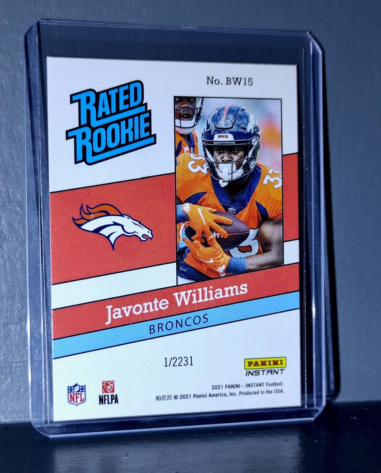 Jaylen Waddle 2021 Panini NFL Rated Rookie Retro #6 Rookie Card 1/2231