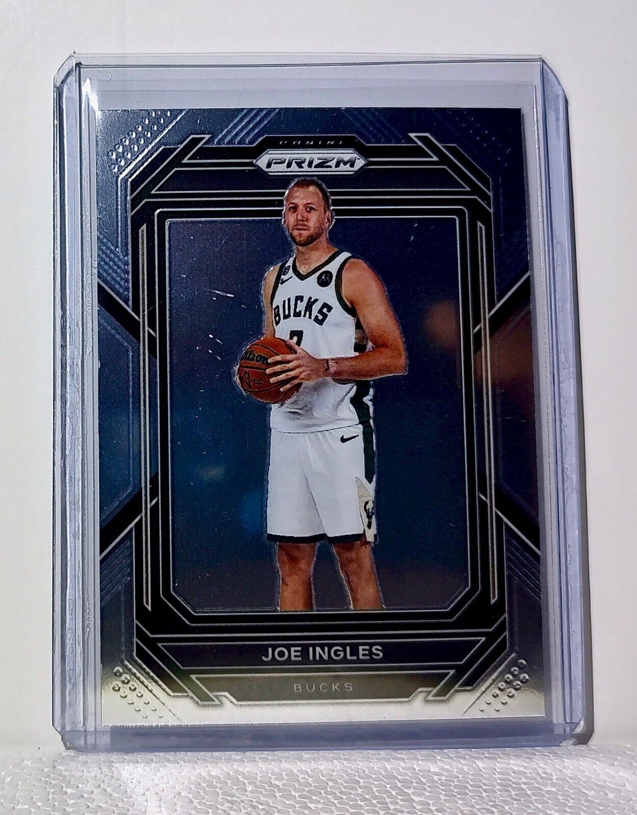 Joe Ingles 2022-23 Panini Prizm NBA #107 Basketball Card Milwaukee Bucks