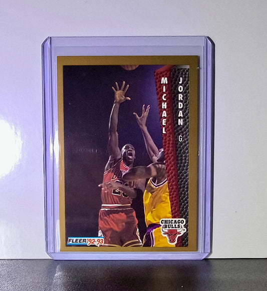 Michael Jordan 1992-93 Fleer #32 Basketball Card Chicago Bulls