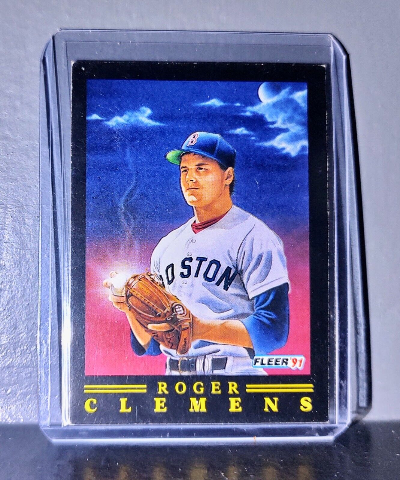 1991 Roger Clemens Fleer Baseball Card #9 Red Sox