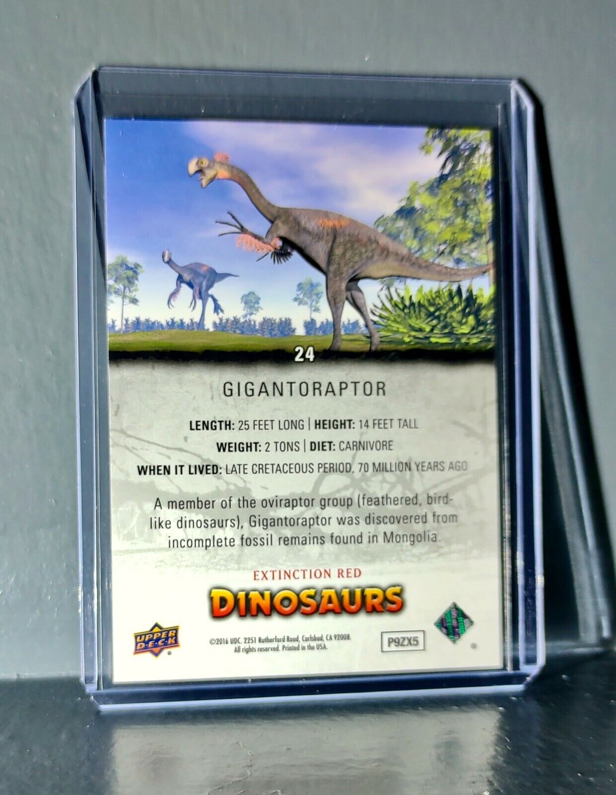 2015 Upper Deck Dinosaurs Gigantoraptor Extinction Red Parallel #24 Card