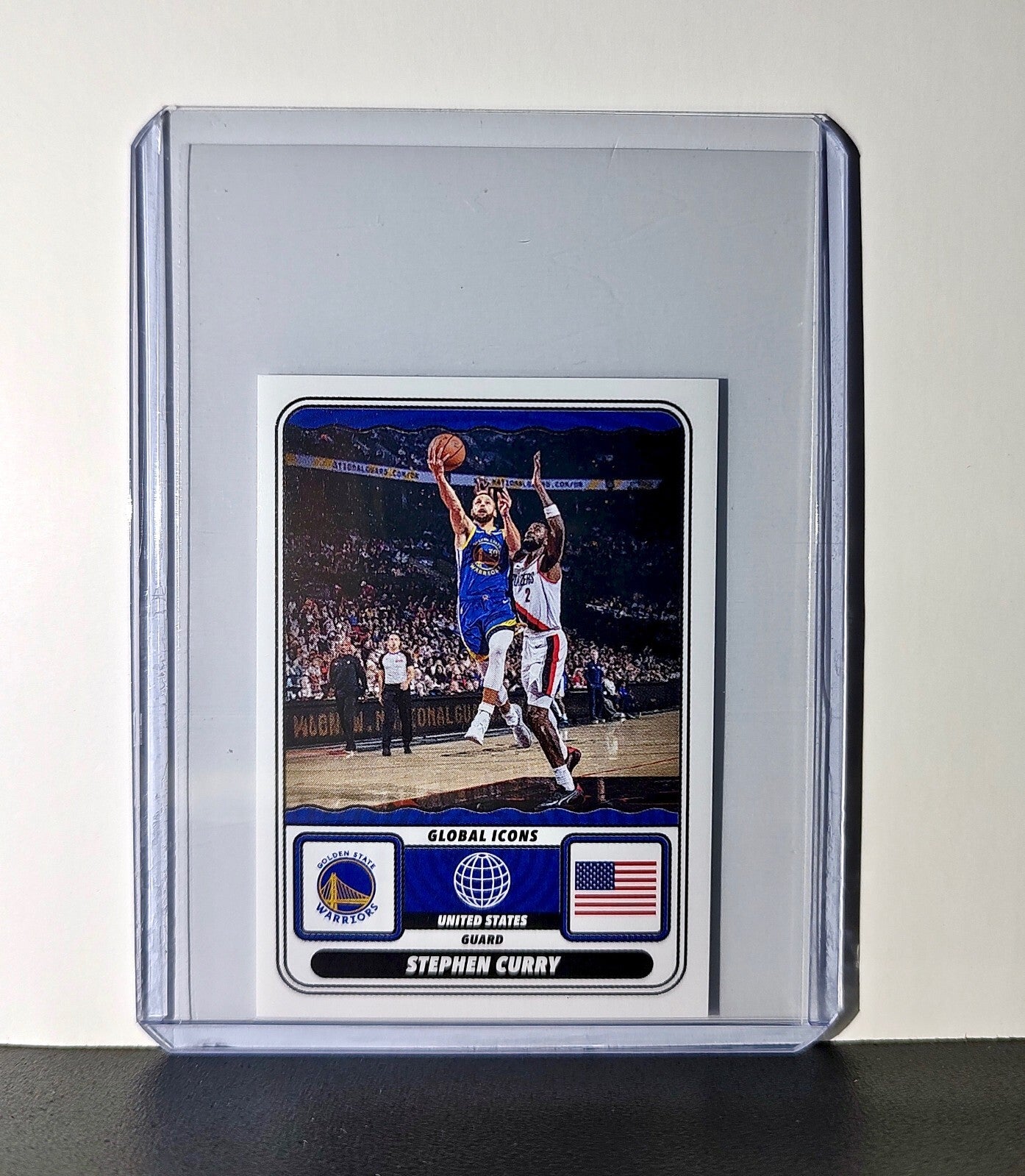 Stephen Curry Global Icons 2024-25 Panini NBA #60 Sticker Golden State Warriors