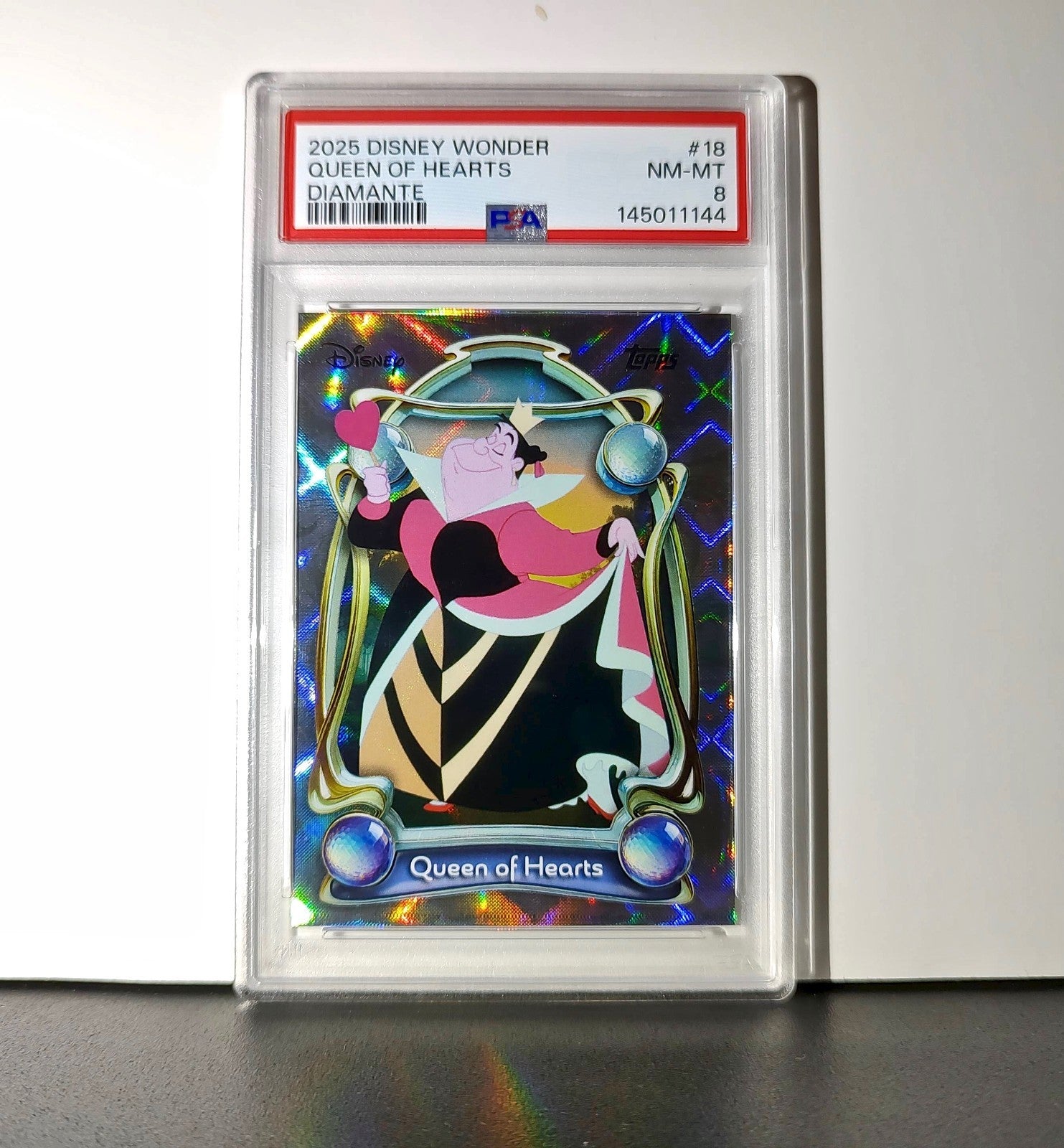 Queen of Hearts 2025 Topps Disney #18 Winter Variant Card Alice inland PSA 8