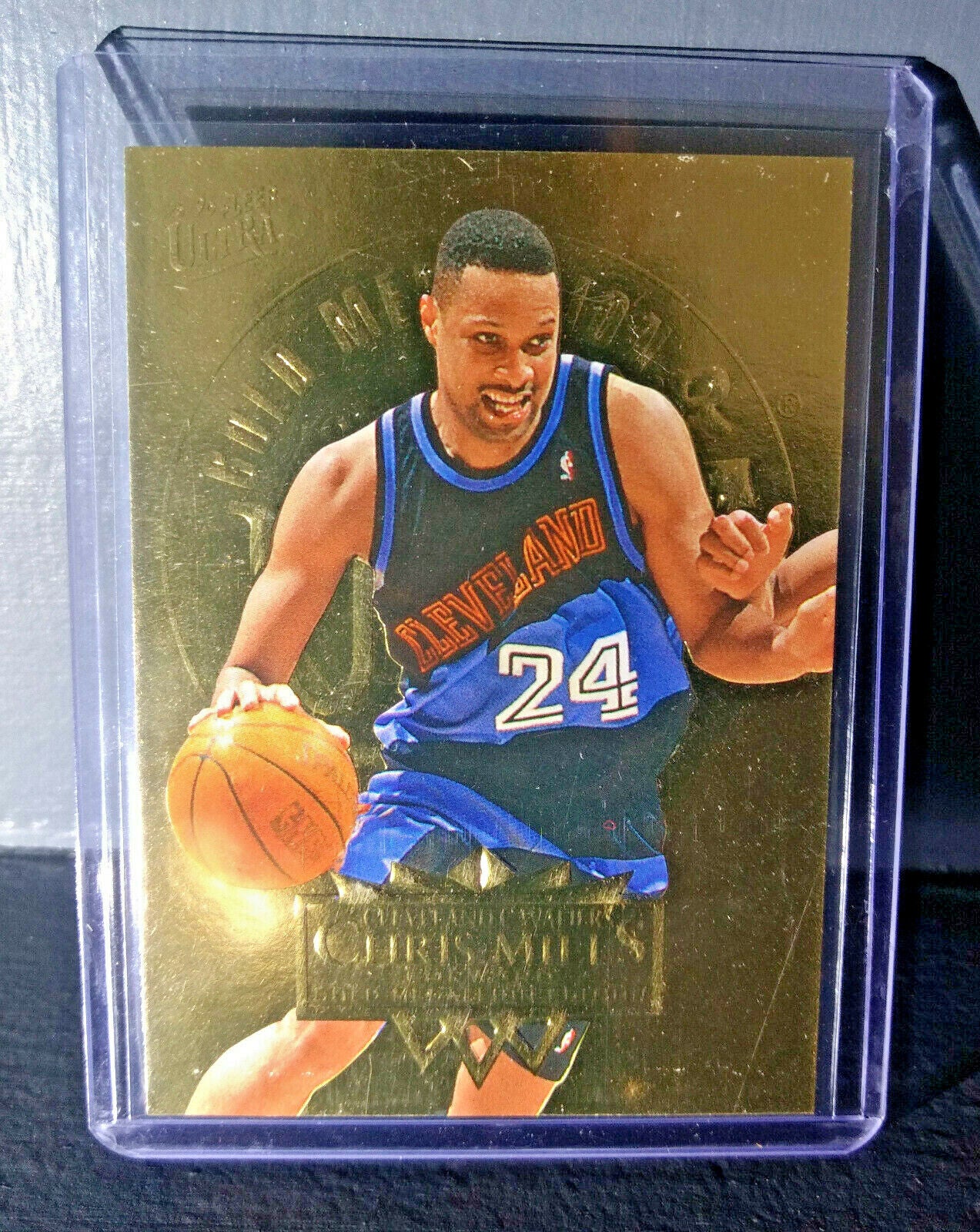 1995-96 Chris Mills Fleer Ultra Gold Medallion #32 Basketball Card