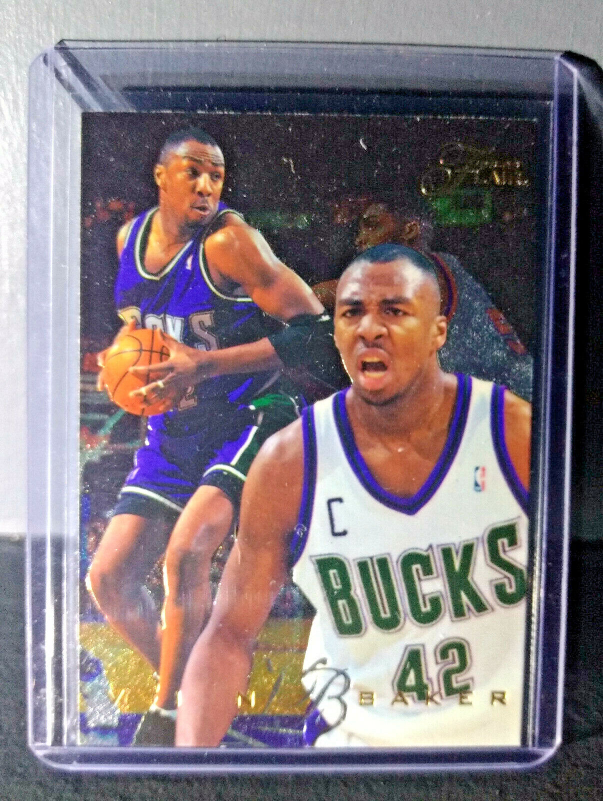 1995-96 Vin Baker Flair #74 Basketball Card