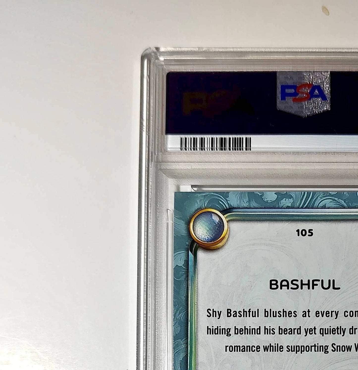 Bashful 2025 Topps Disney #105 Diamond Snow White and the Seven Dwarfs PSA 9