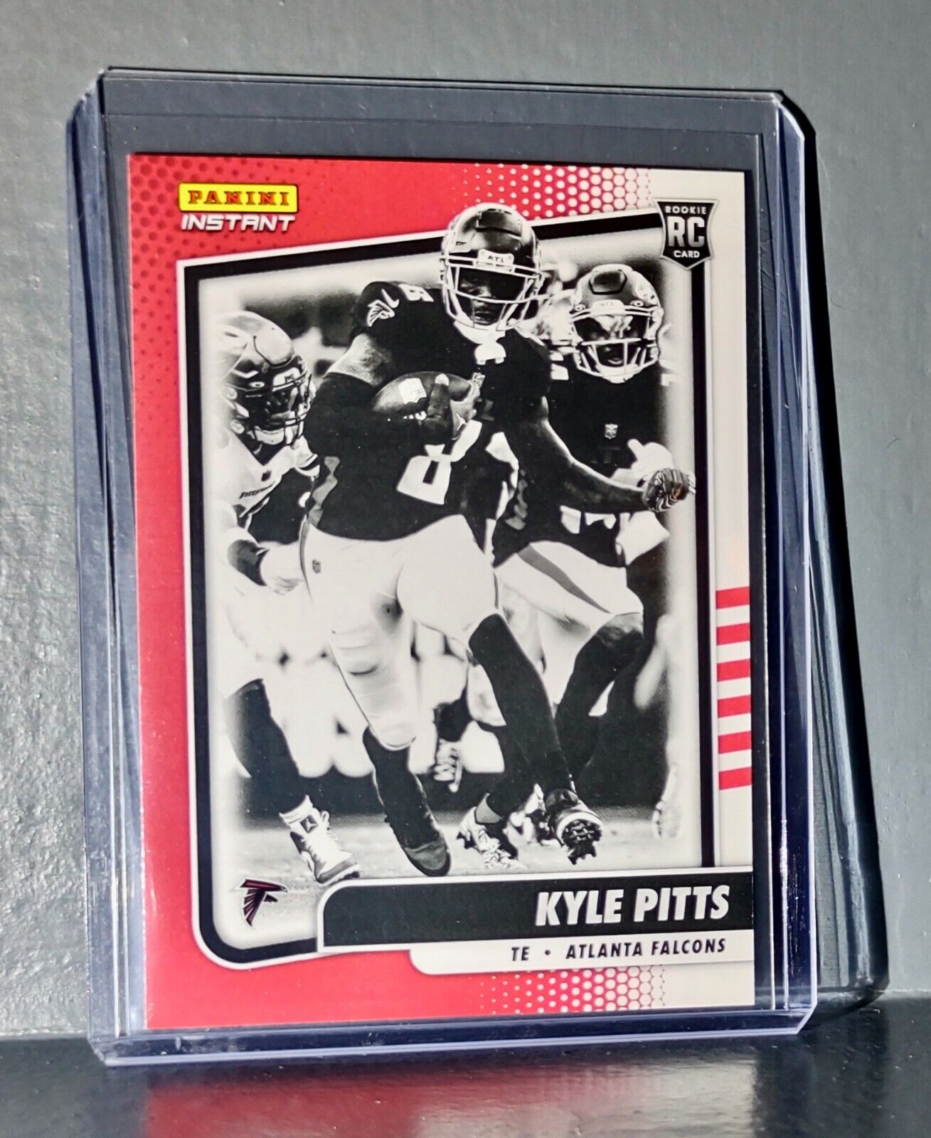 Kyle Pitts 2021 Panini NFL Black and White Rookies #4 Card 1/2728