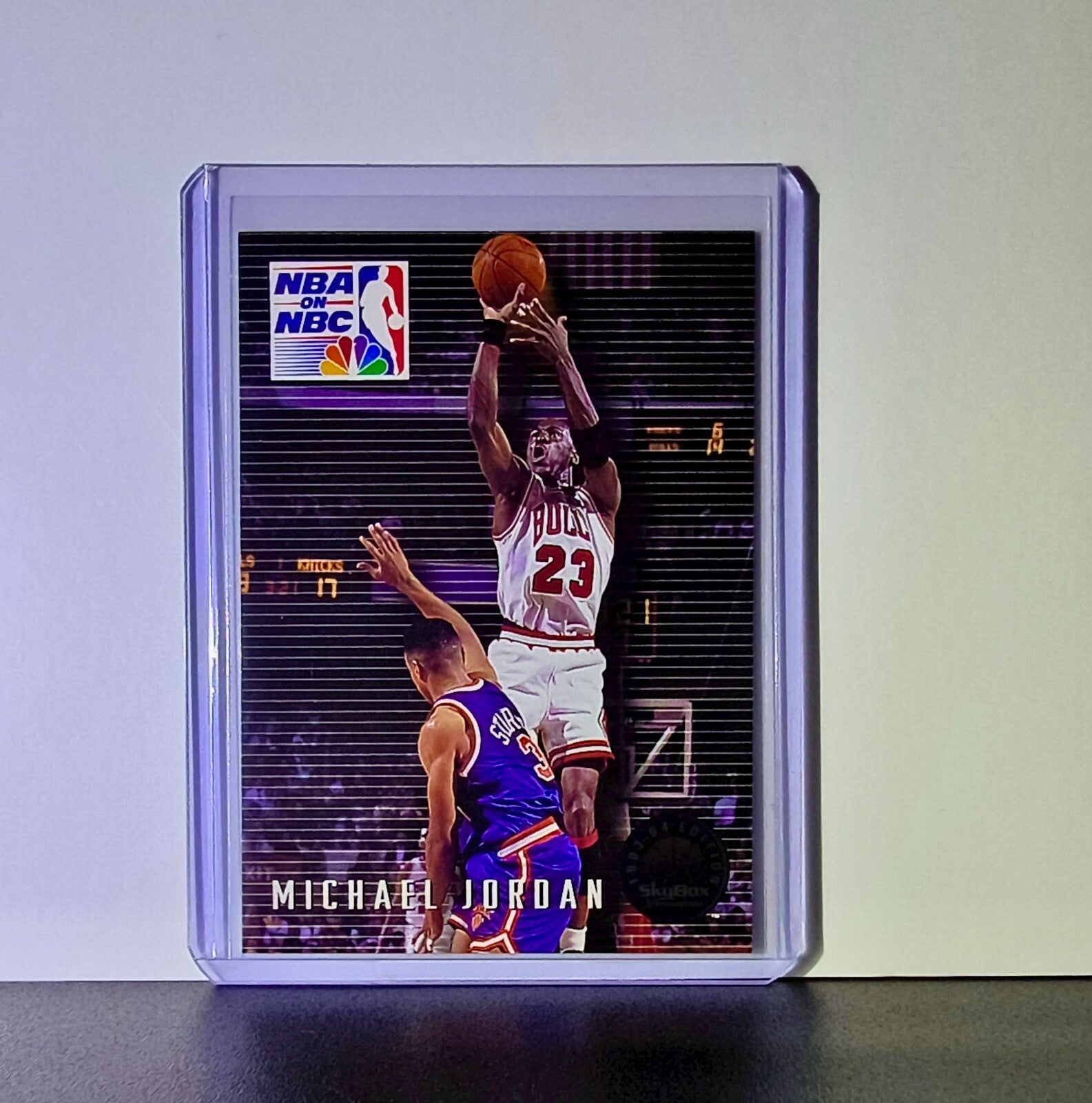 Michael Jordan 1993-94 Skybox Premium Edition NBA on NBC #14 HOF Card Bulls