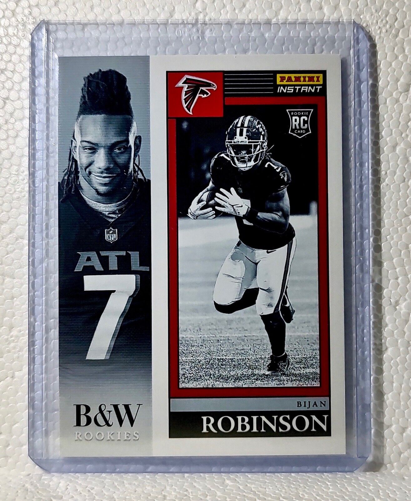 Bijan Robinson 2023 Panini NFL #10 Black & White Rookies Card Falcons 1/216