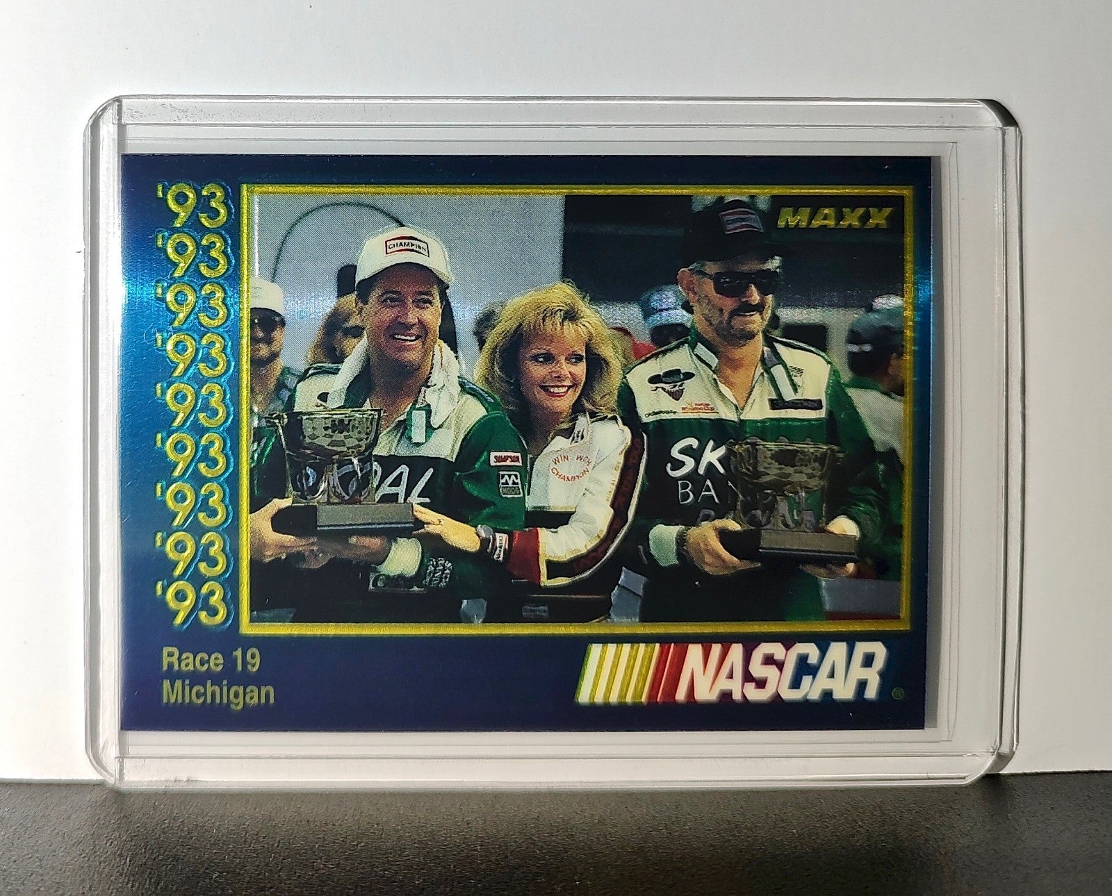Race 19 Michigan YR 1993 Maxx Premier Plus Racing #198 NASCAR Card