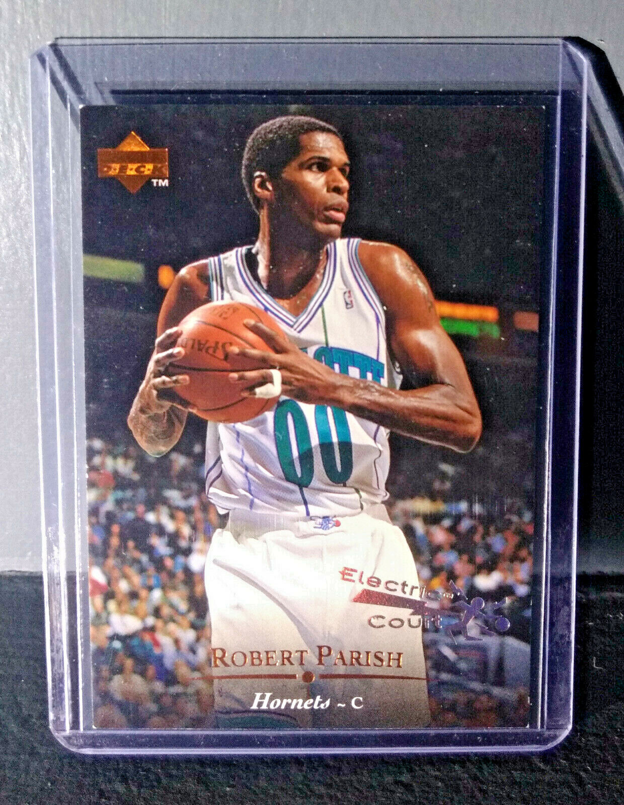 1995-96 Upper Deck Robert Parish #116 Basketball Card