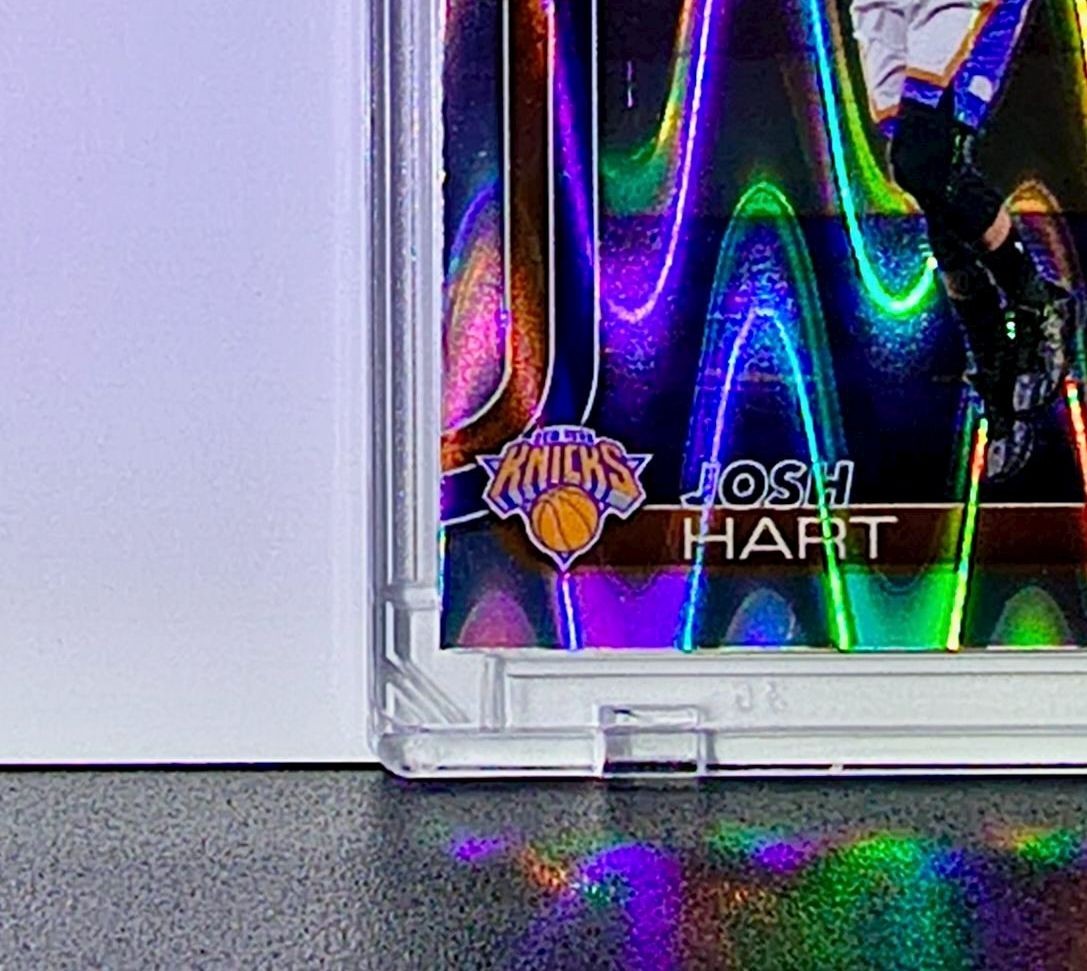 Josh Hart 2025-26 NBA Topps Chrome Update #72 RayWave Refractor Card NY Knicks