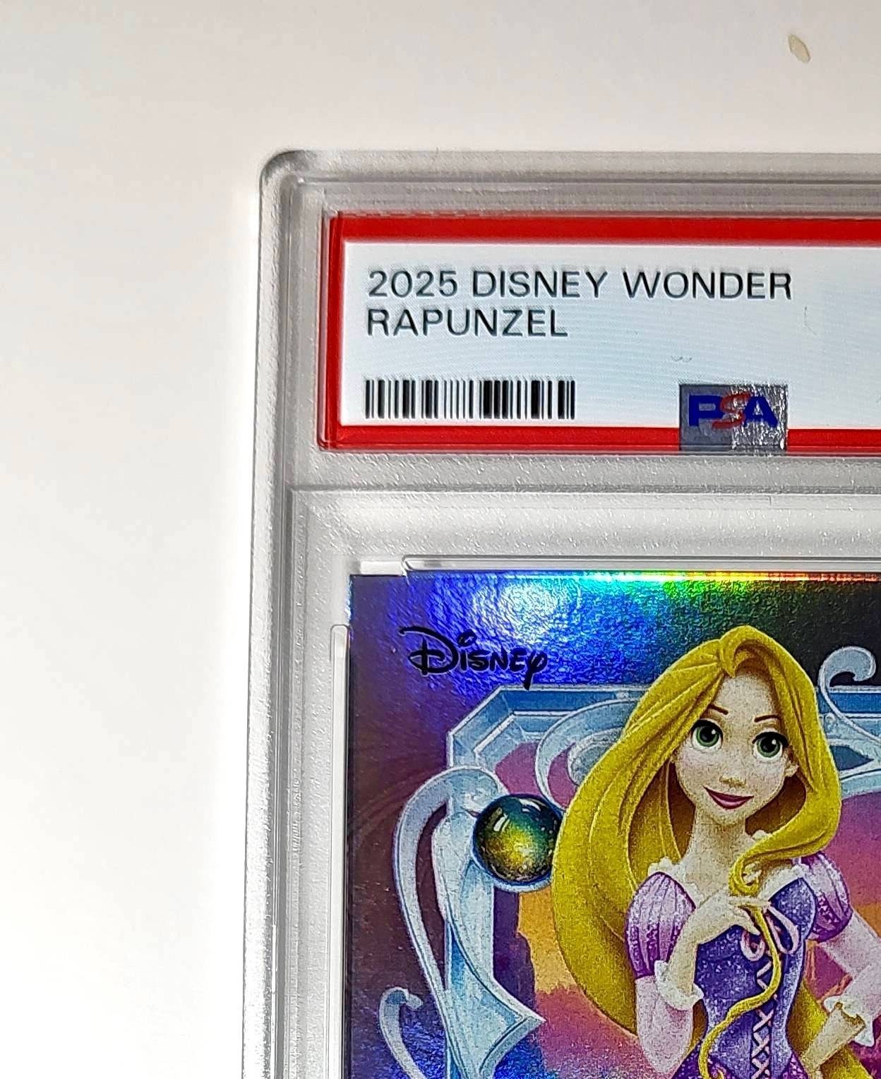 Rapunzel 2025 Topps Disney Cartoon Princess #160 Card Tangled PSA 8