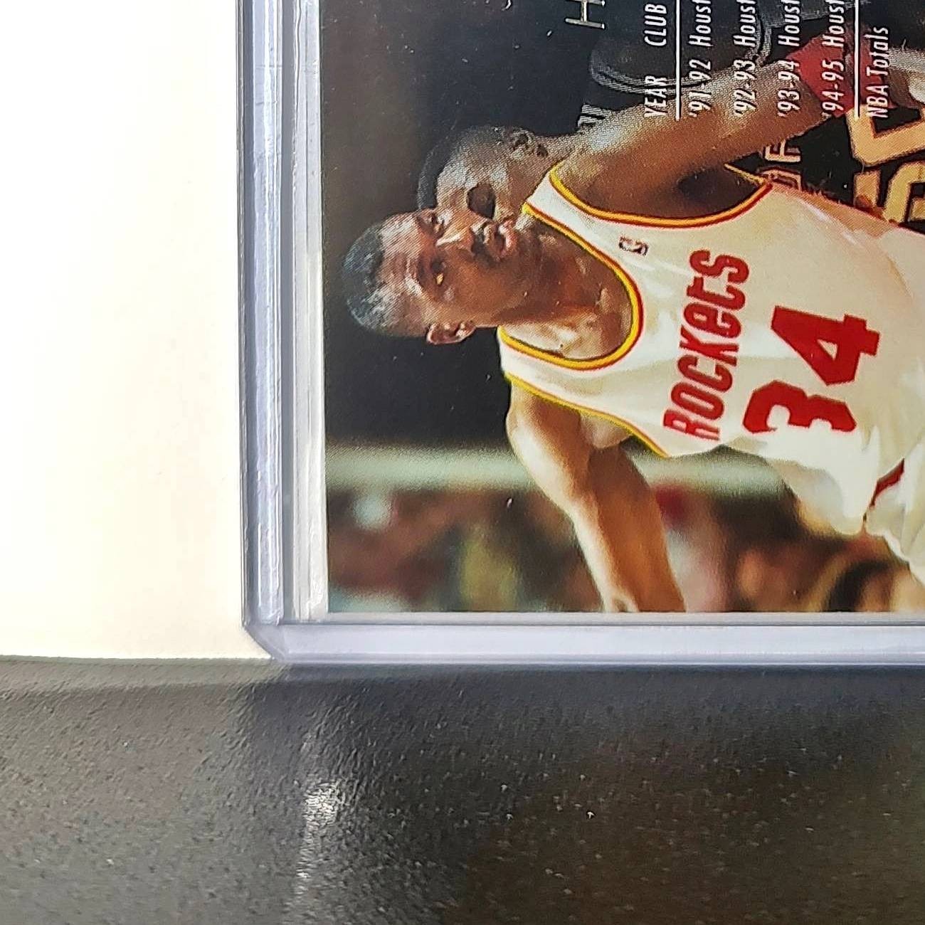 Hakeem Olajuwon 1995-96 Flair NBA #52 Card Houston Rockets