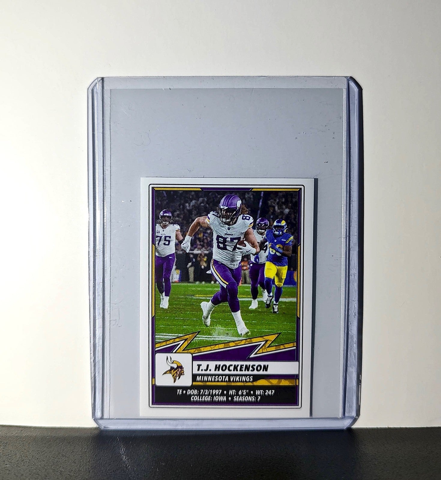 T.J. Hockenson 2025 Panini NFL #413 Sticker Minnesota Vikings