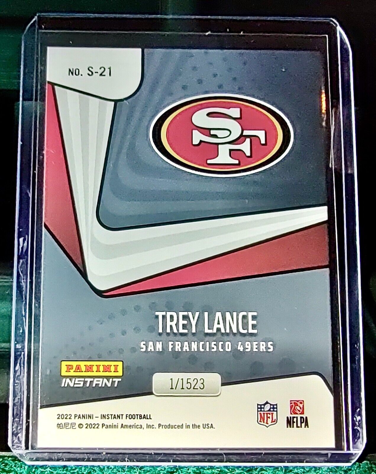 Trey Lance 2022 Panini NFL Instant Supernova #21 Football Card 1/1523