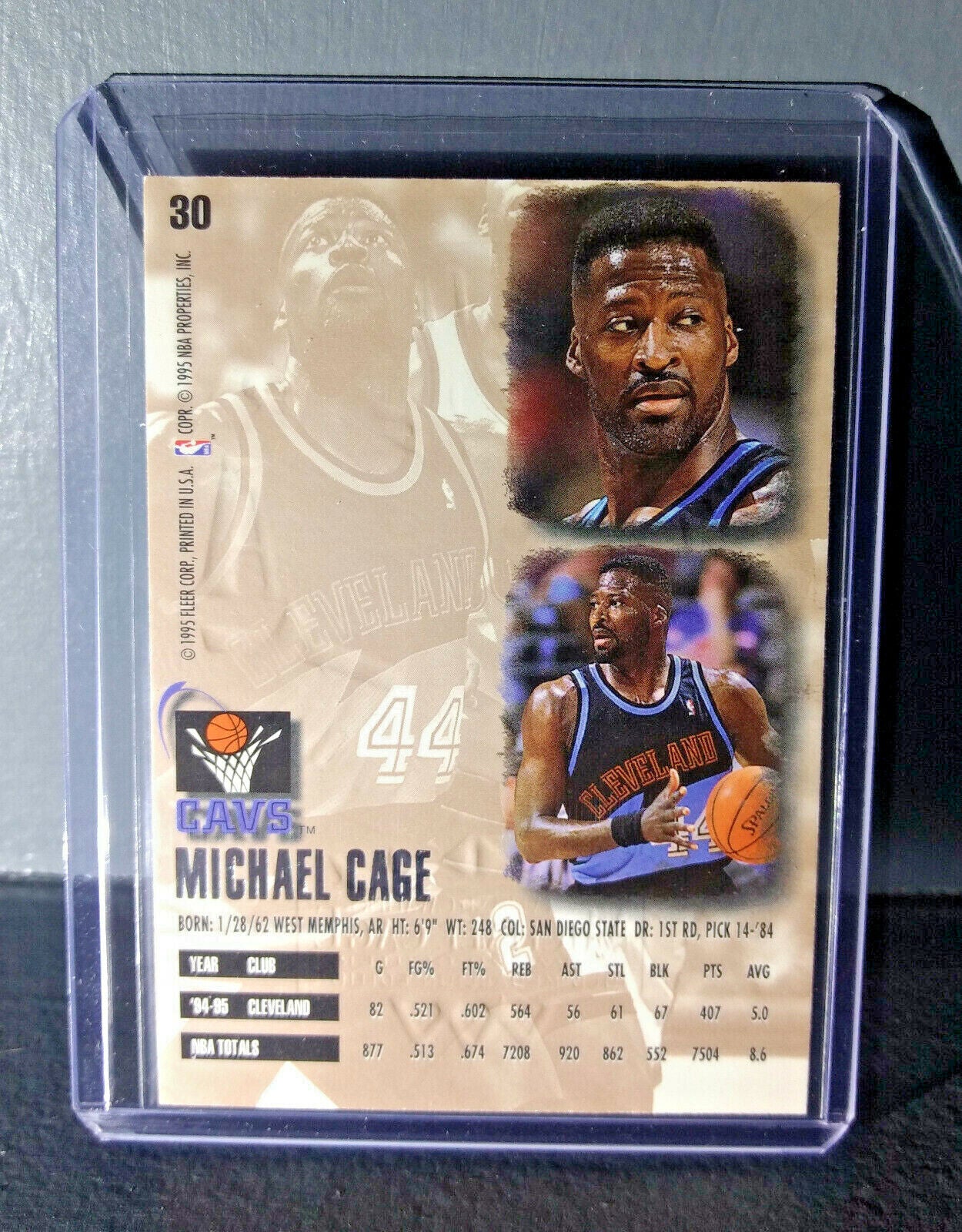 1995-96 Michael Cage Fleer Ultra Gold Medallion #30 Basketball Card