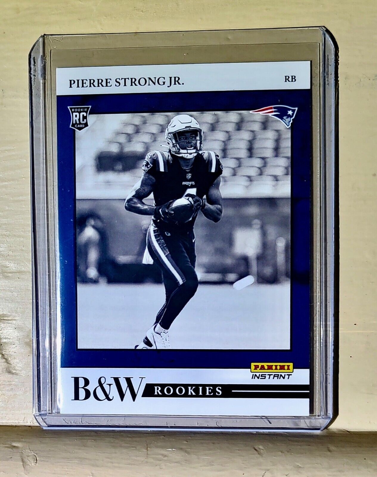 Pierre Strong Jr 2022 Panini NFL Black & White Rookies #36 Football Card 1/649