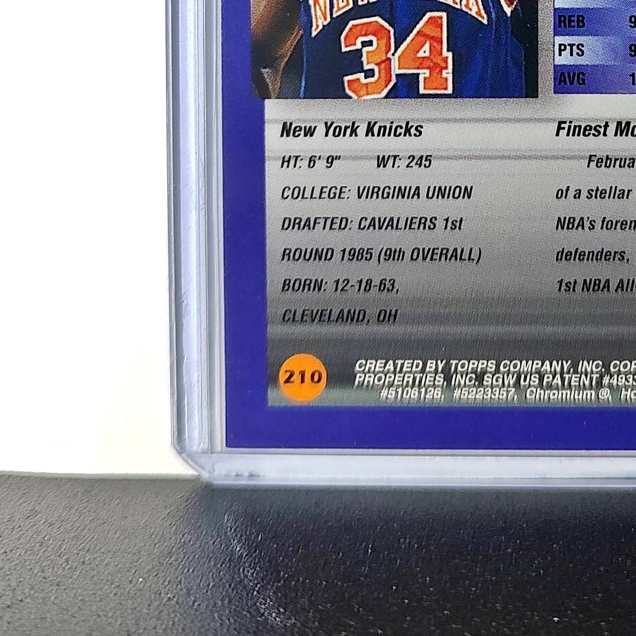 Charles Oakley 1994-95 Topps Finest #210 Basketball Card