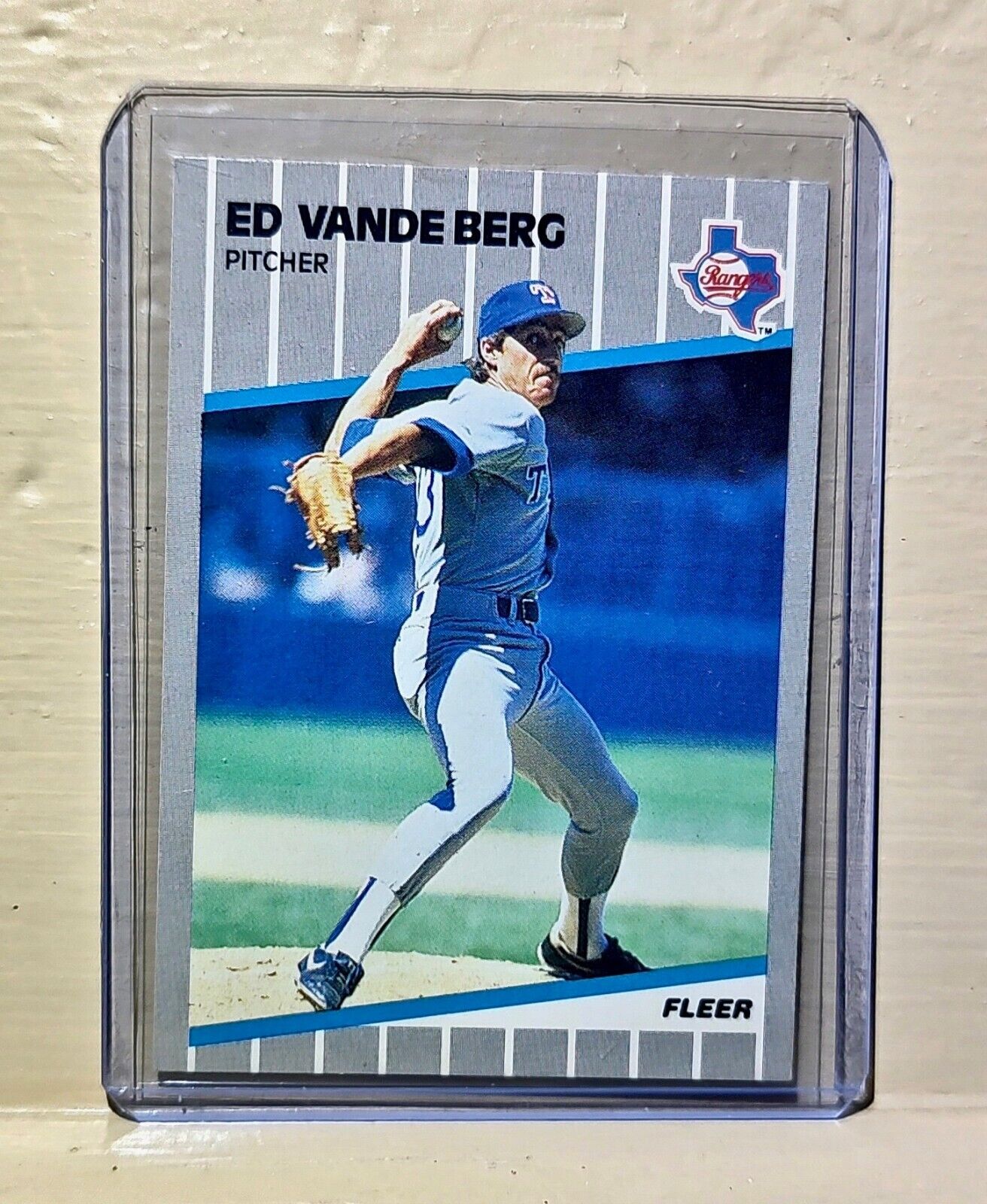 Ed Vande Berg 1989 Fleer MLB #534 Baseball Card Texas Rangers