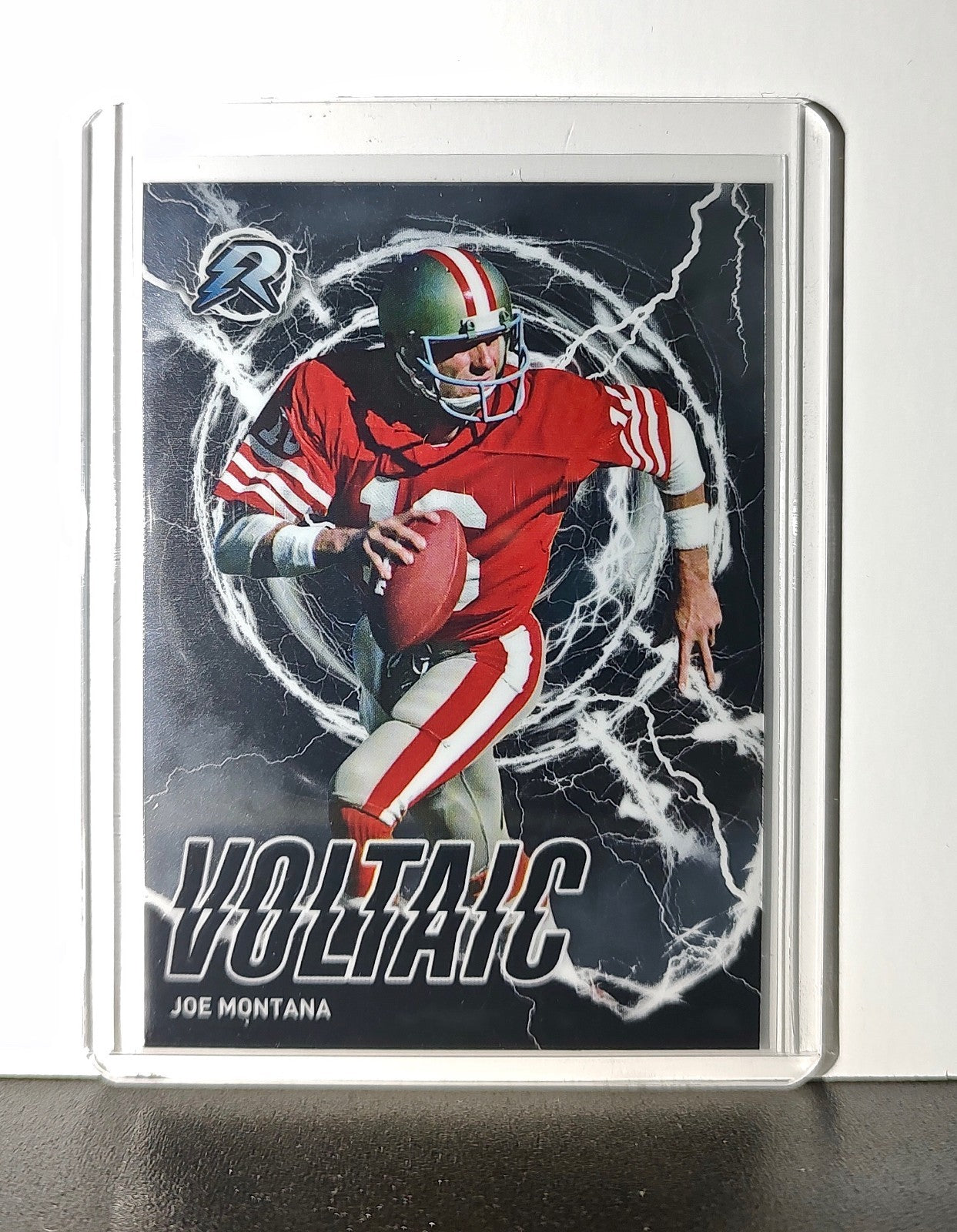 Joe Montana 2023 Topps Resurgence Voltaic NFL #RV-8 Card San Francisco 49ers