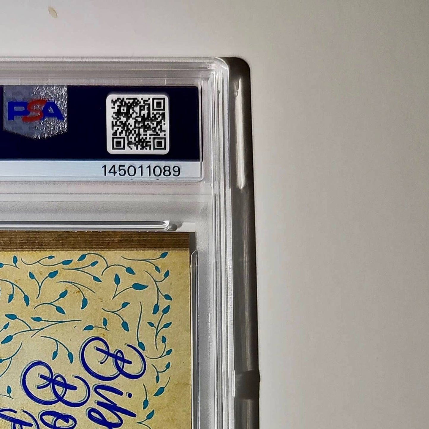 The magic words make a new dress! 2025 Topps Disney #C75-13 PSA 9
