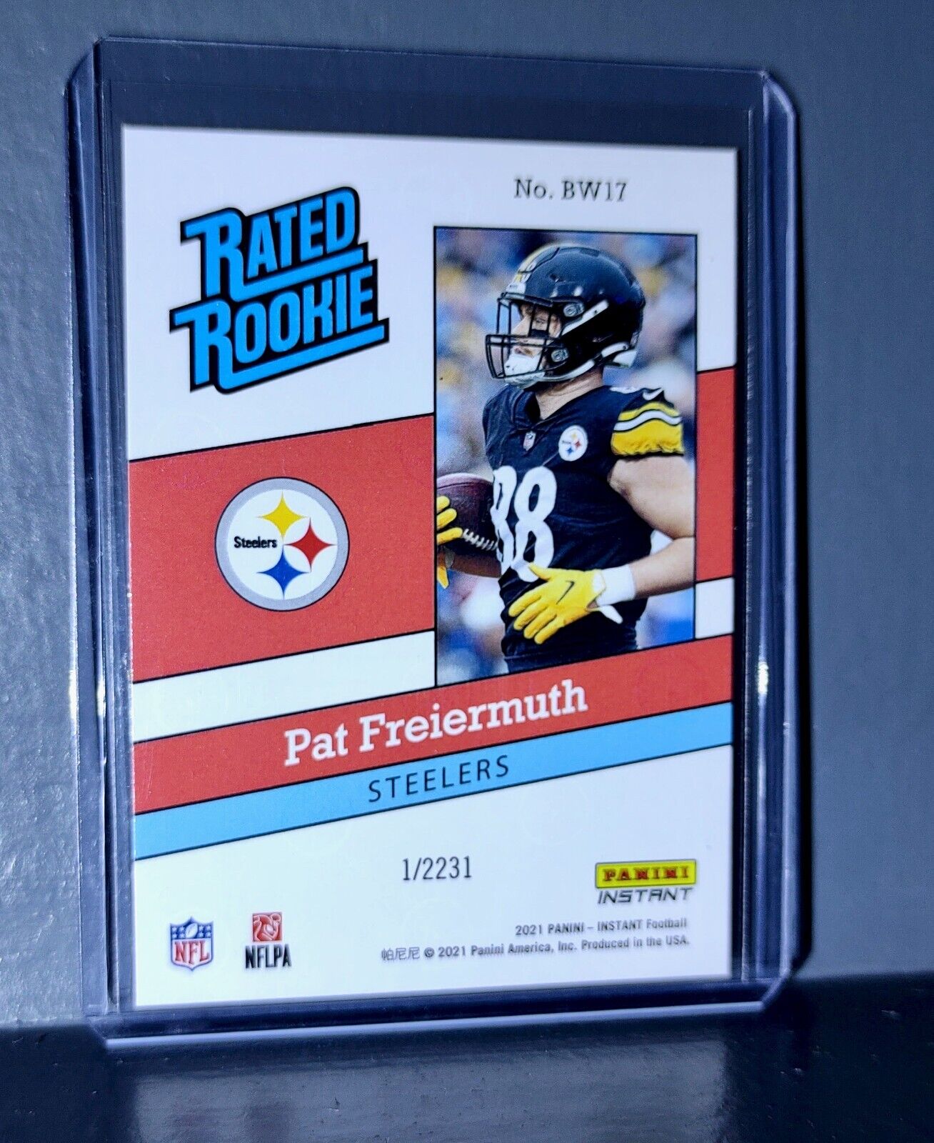 Pat Freiermuth 2021 Panini NFL Rated Rookie Retro #17 Rookie Card 1/2231