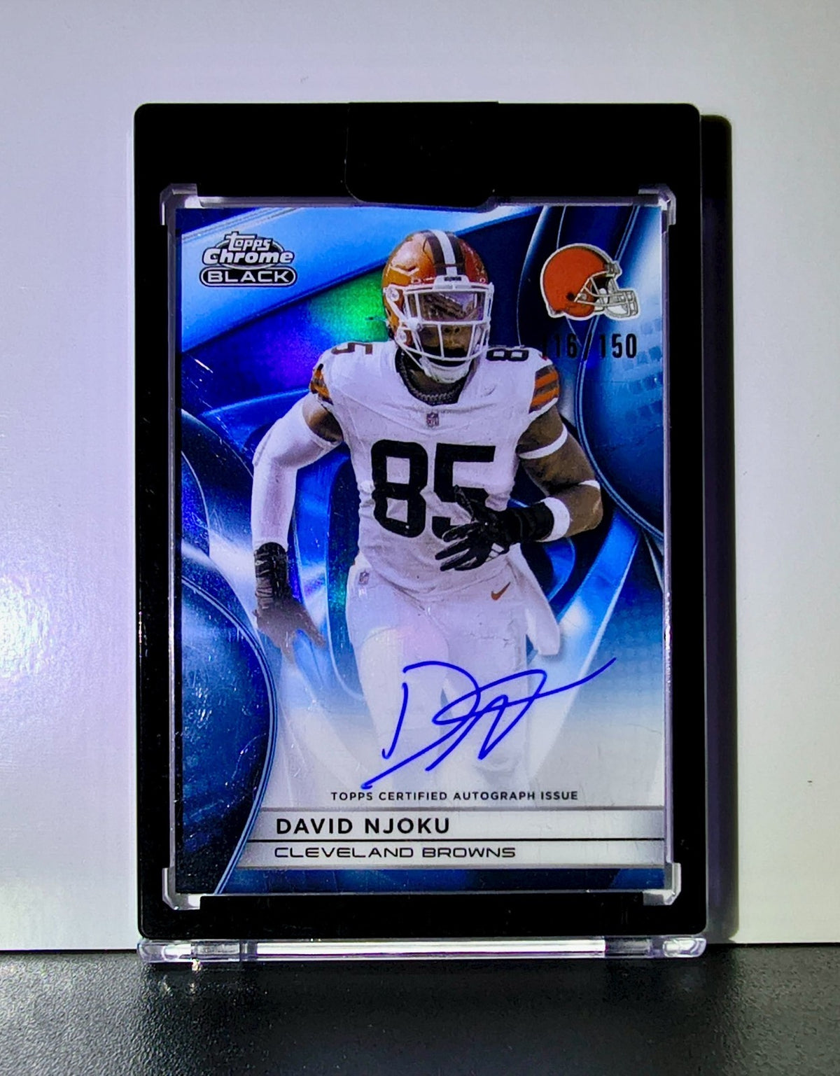 David Njoku 2025 NFL Topps Chrome Black Blue Refractor Autograph Card 116/150