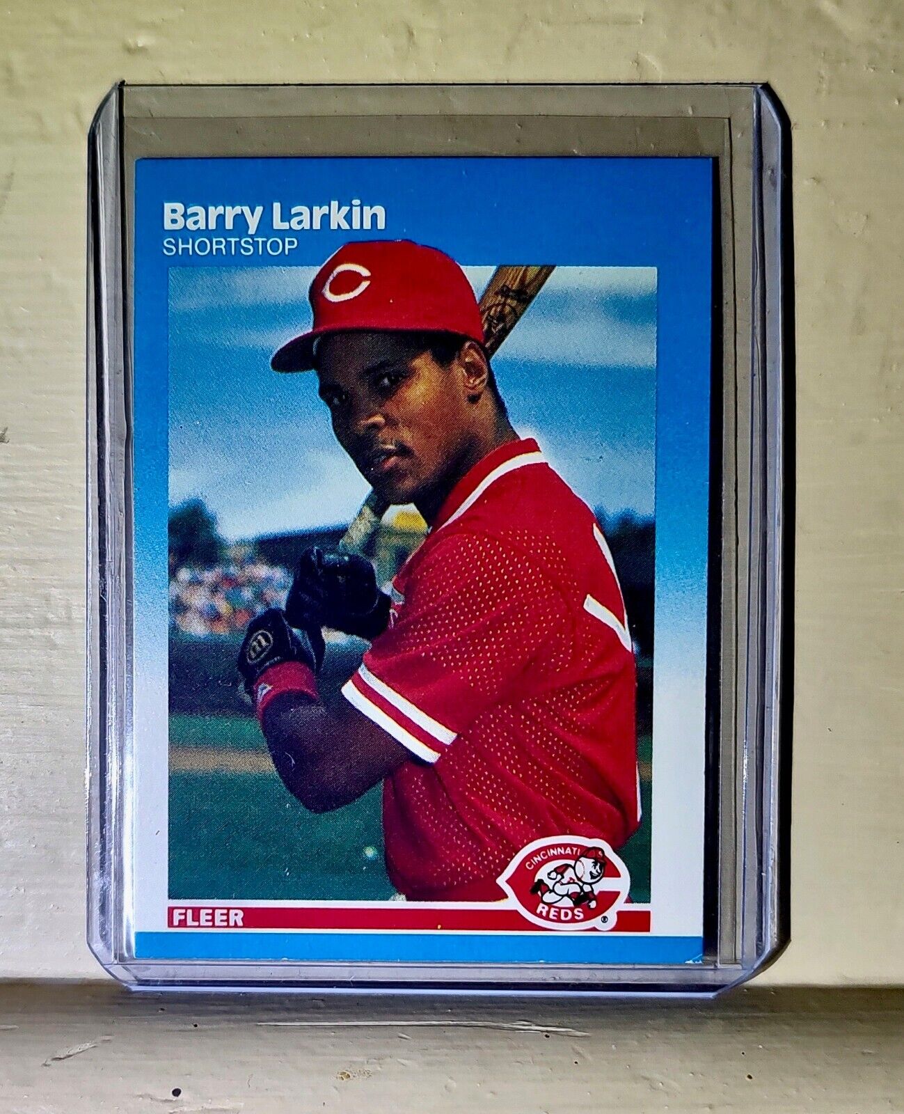 1987 Barry Larkin Fleer Baseball Card #204