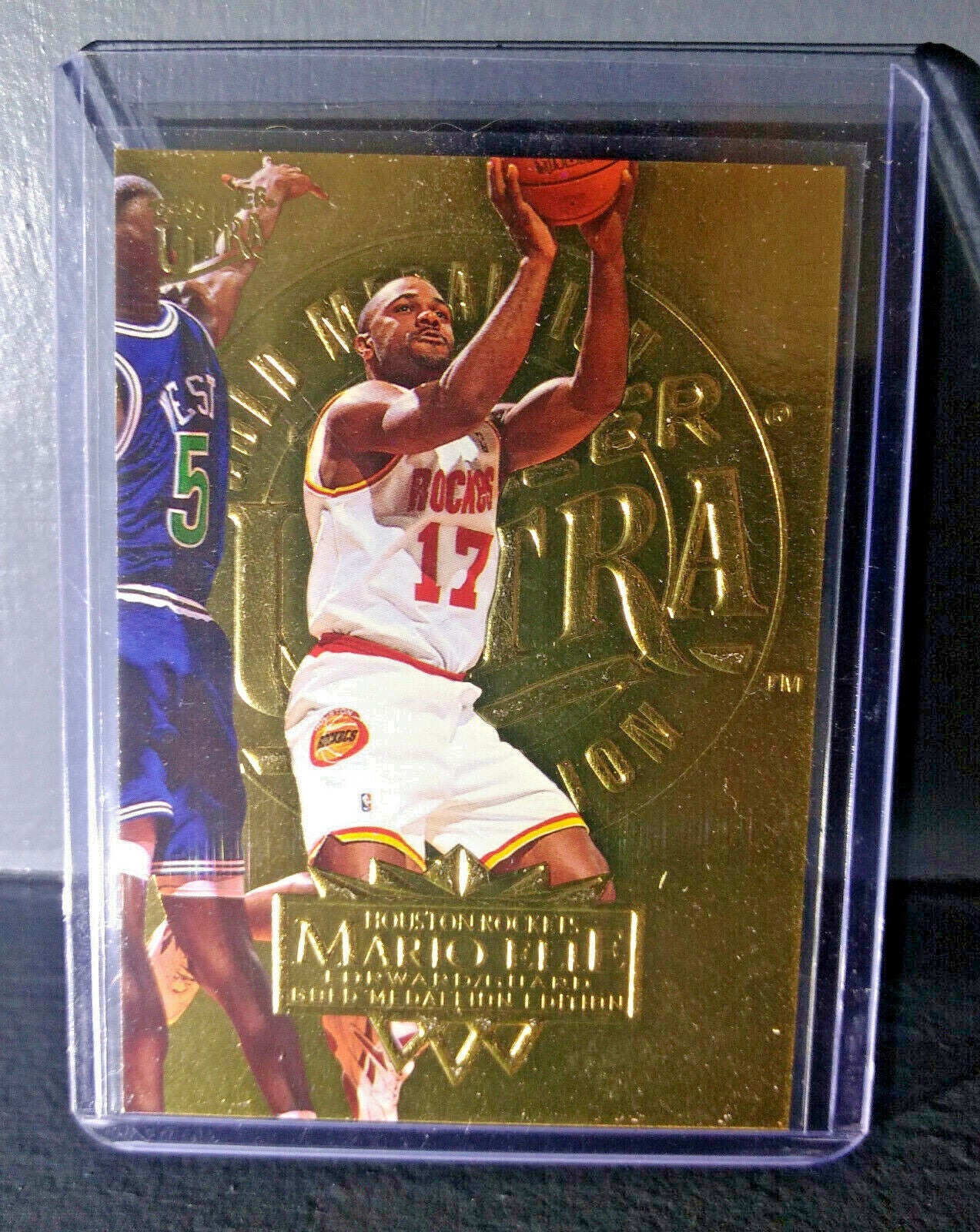 1995-96 Mario Elie Fleer Ultra Gold Medallion #67 Basketball Card