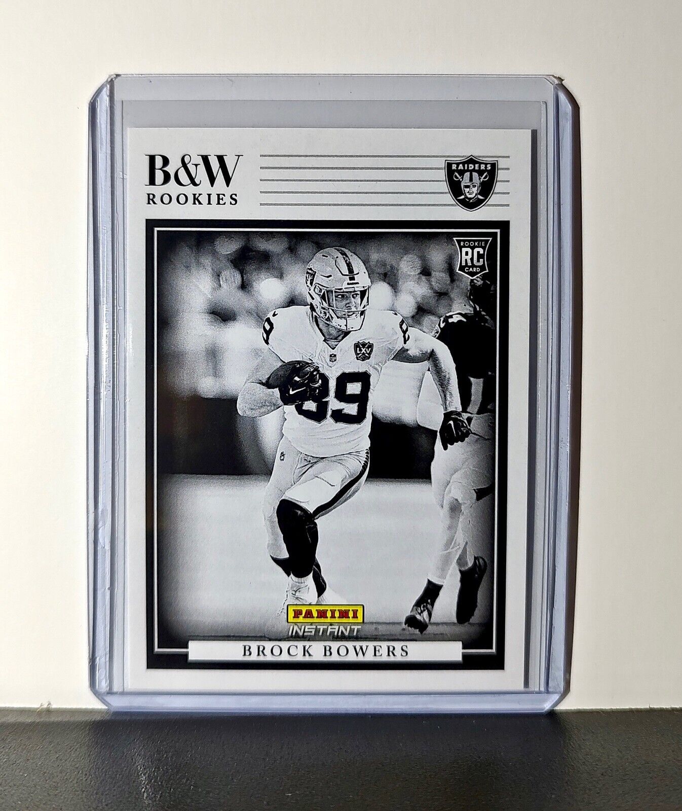 Brock Bowers 2024 Panini NFL #15 Black & White Rookies Card Raiders 1 of 680