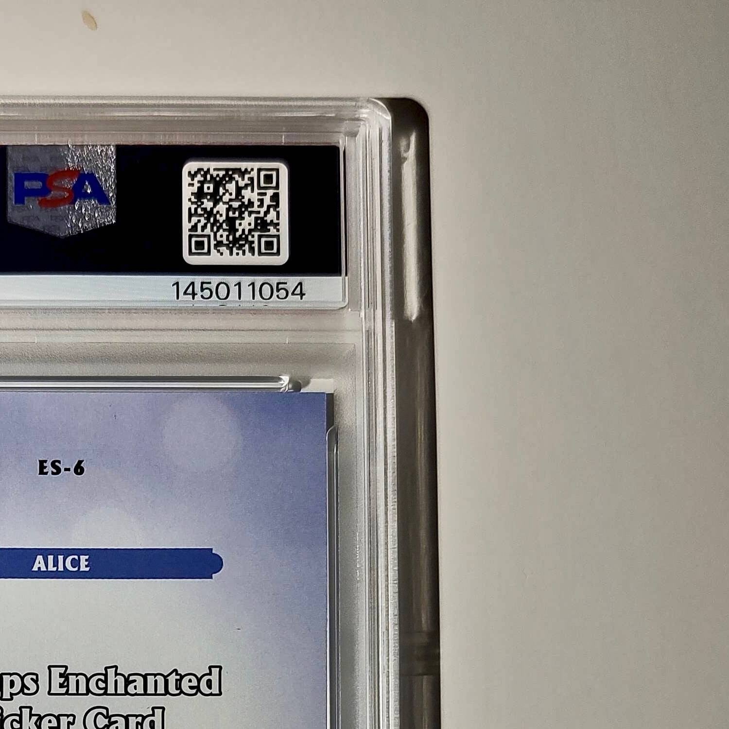 Alice 2025 Topps Disney #ES-6 Enchanted Sticker Alice in Wonderland PSA 9 MT