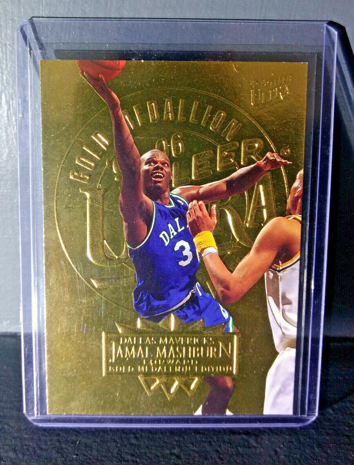 1995-96 Jamal Mashburn Fleer Ultra Gold Medallion #40 Basketball Card