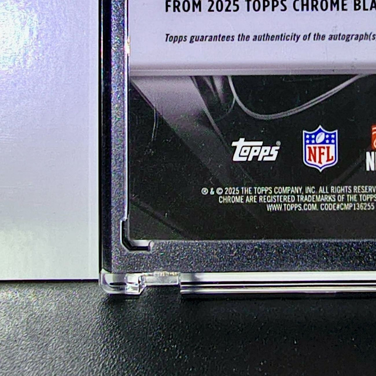 David Njoku 2025 NFL Topps Chrome Black Blue Refractor Autograph Card 116/150
