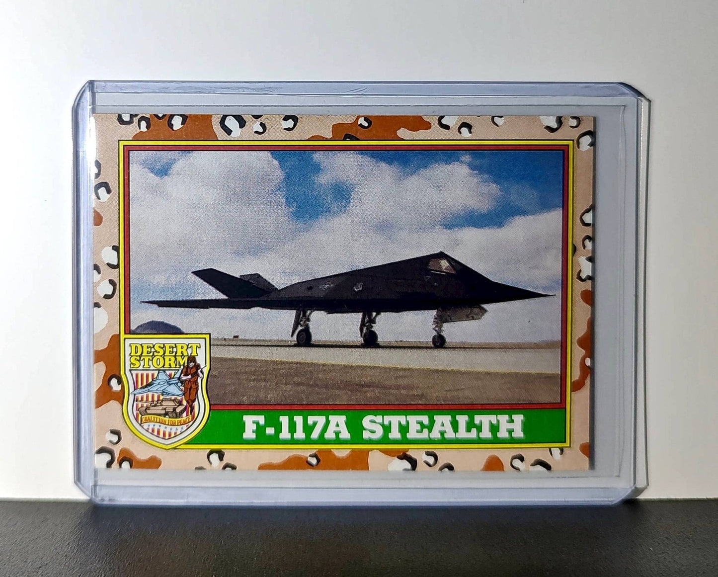 F-117A Stealth Fighter 1991 Topps Desert Storm #21 Card