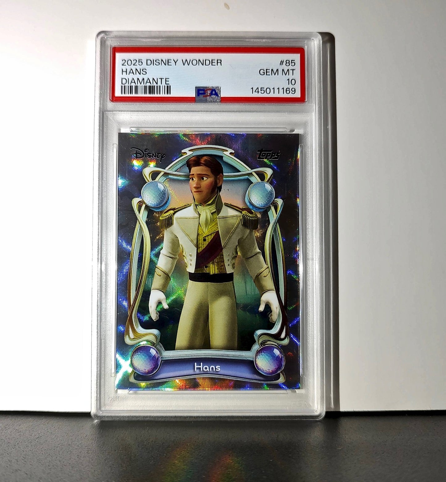 Hans 2025 Topps Disney Wonder #85 Winter Variant Card Frozen PSA 10