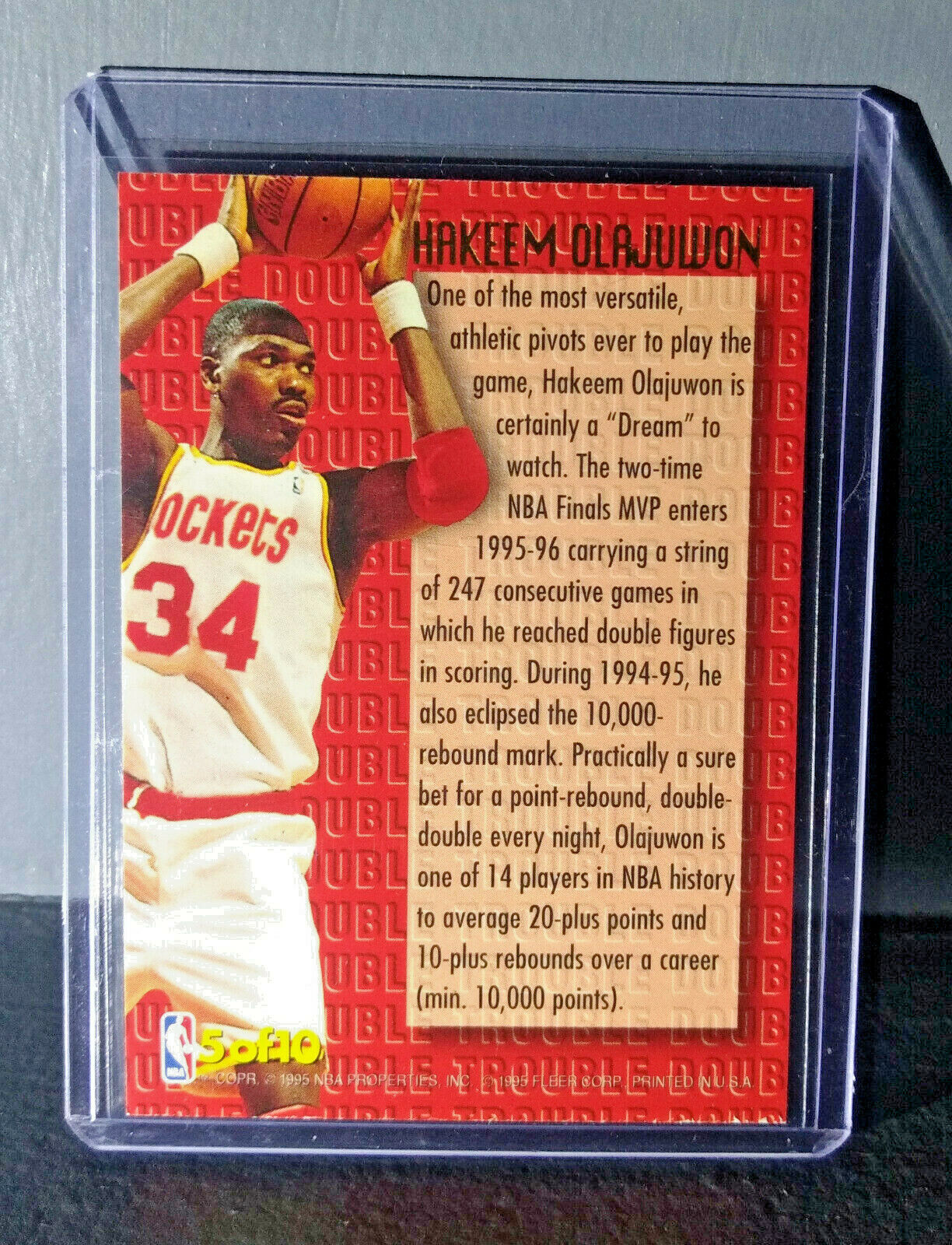 1995-96 Hakeem Olajuwon Fleer Ultra Double Trouble #5 Basketball Card