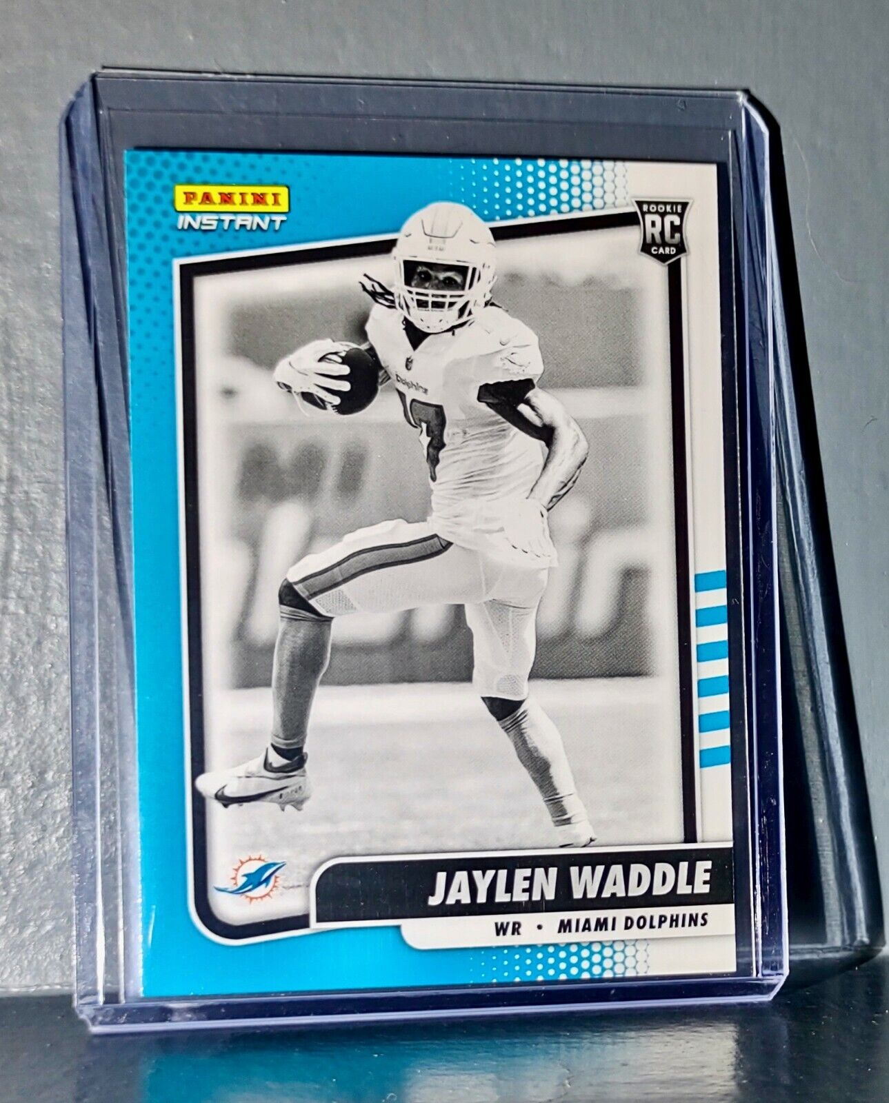 Jaylen Waddle 2021 Panini NFL Black and White Rookies #6 Card 1/2728