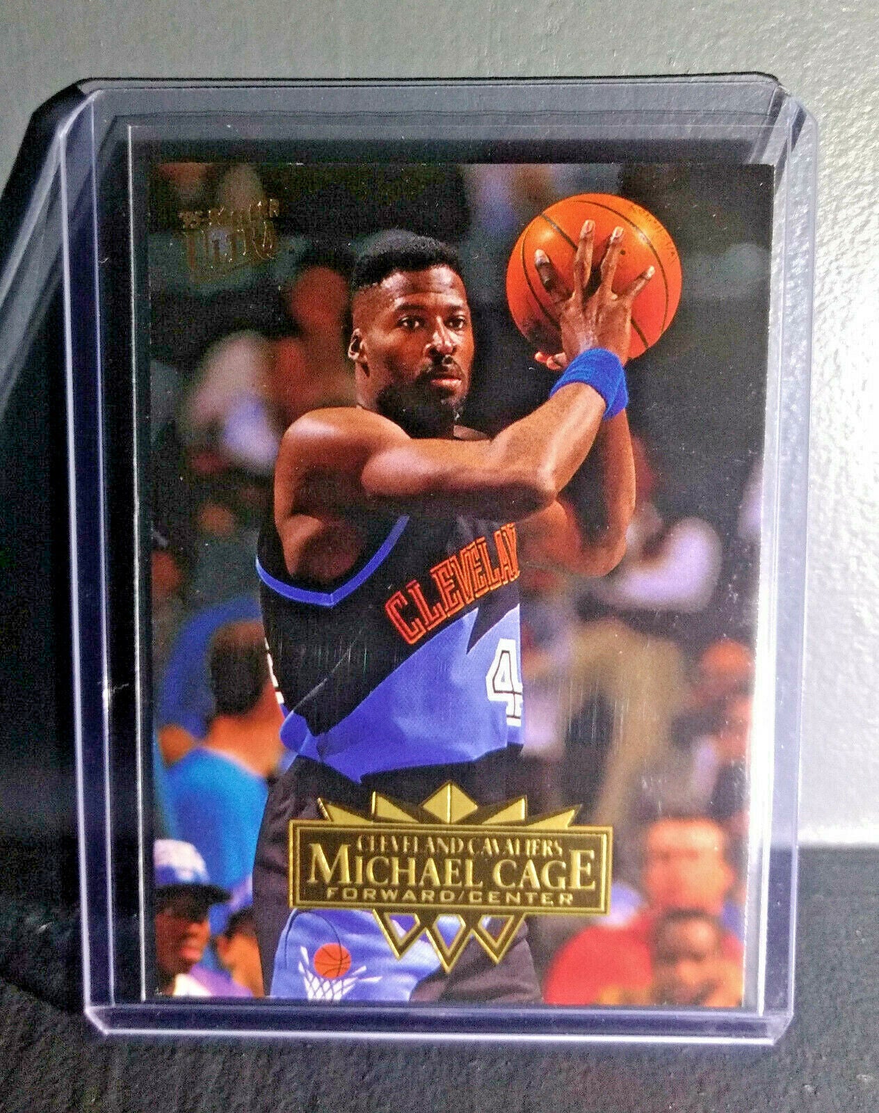 1995-96 Michael Cage Fleer Ultra #30 Basketball Card