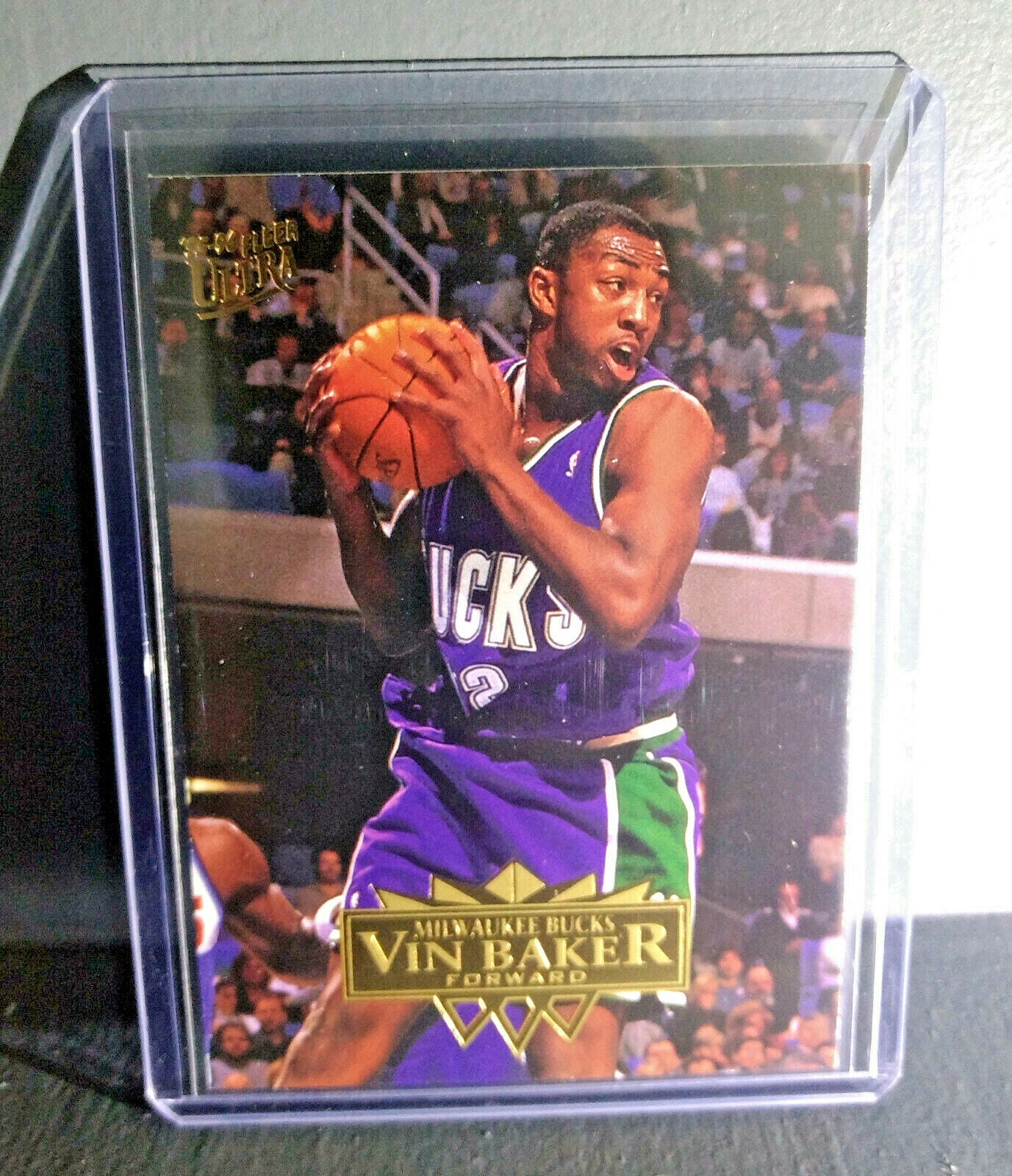 1995-96 Vin Baker Fleer Ultra #100 Basketball Card